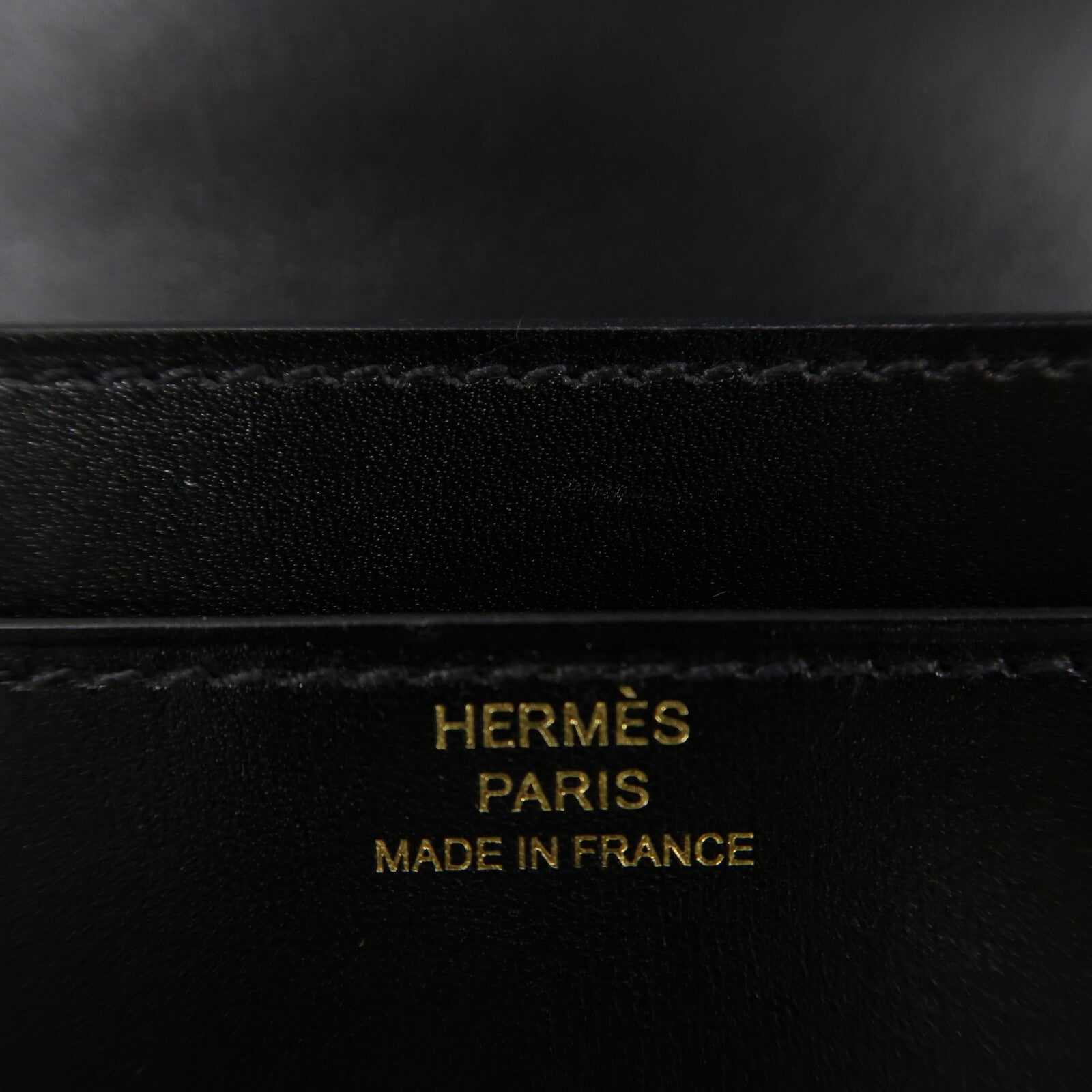 HERMES Box Calf皮革Constance To Go Rock肩背袋Noir