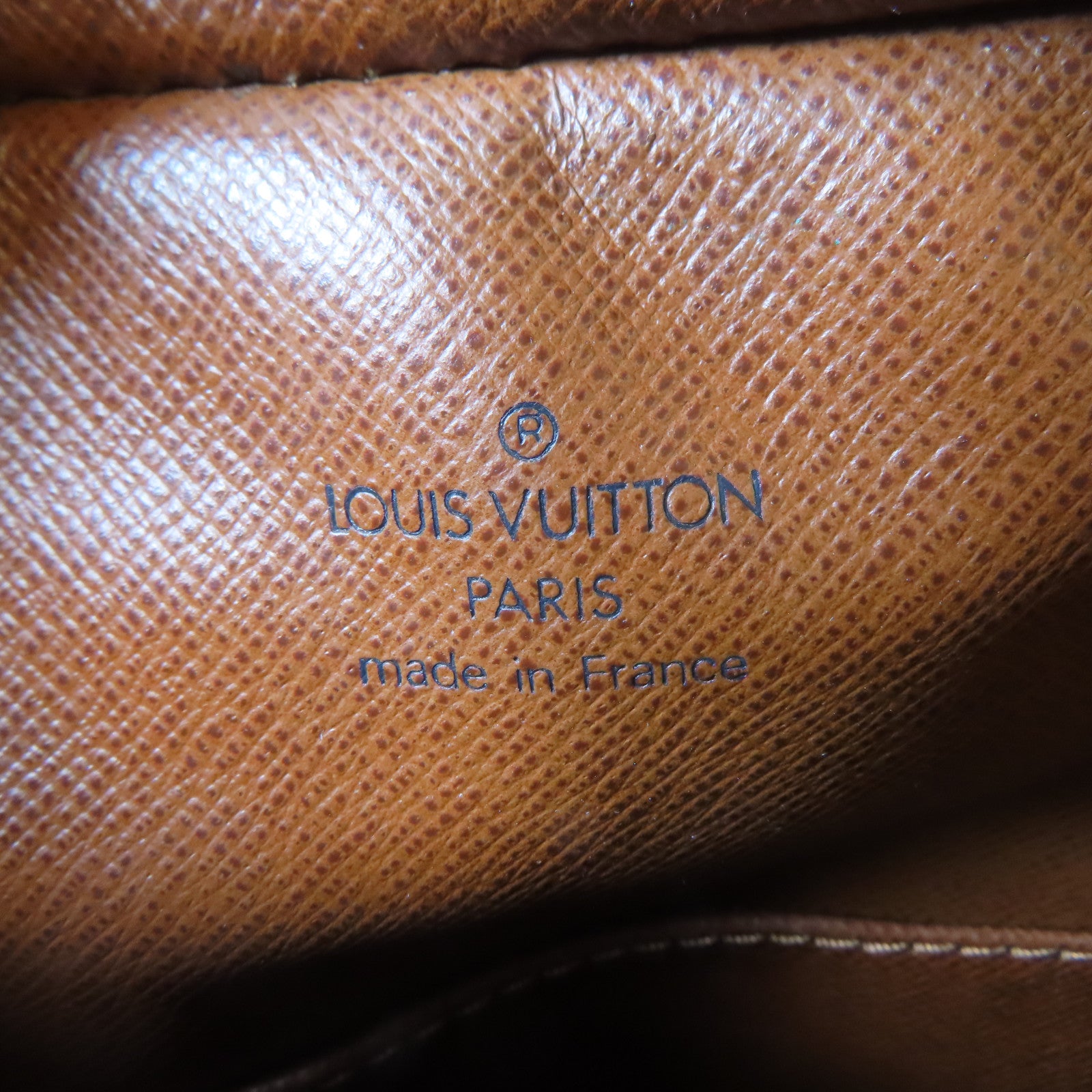 LOUIS VUITTON 【激減優惠】Monogram Danube金扣肩背袋啡色