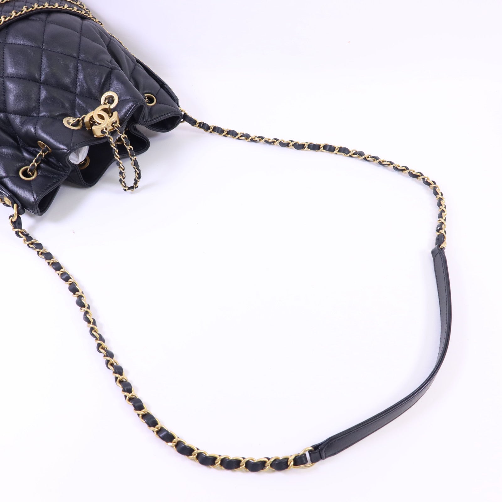 CHANEL 羊皮皮革Bucket Bag金扣肩背袋