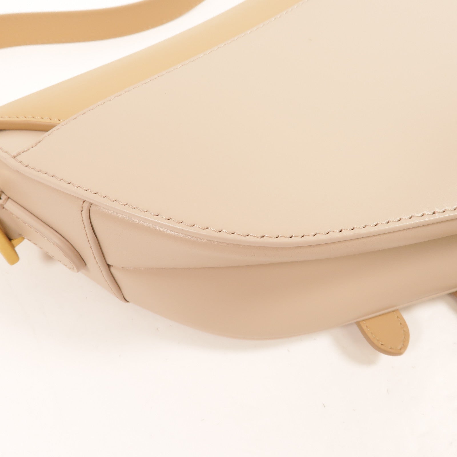 Dior 牛皮皮革Saddle Medium肩背袋