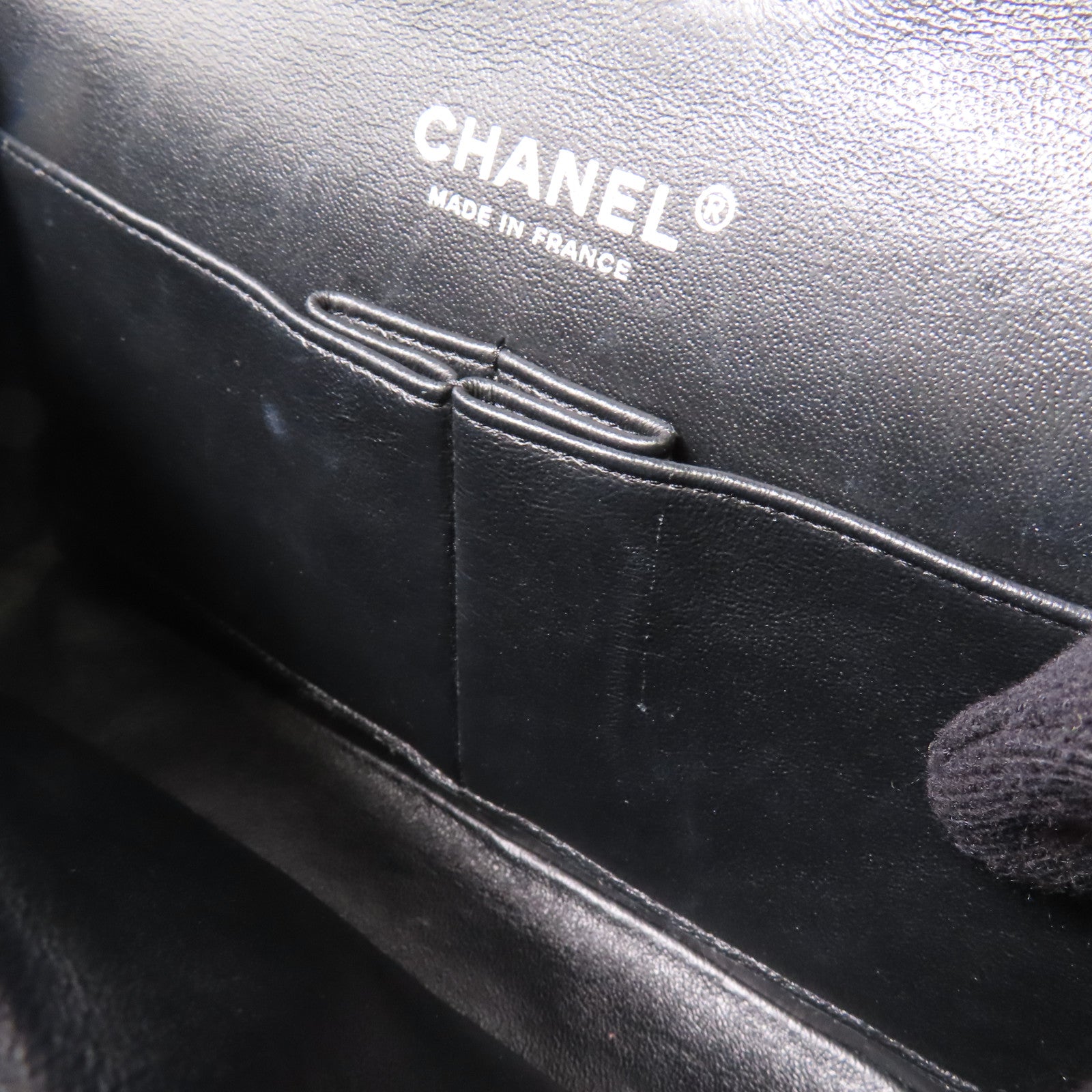 CHANEL 漆皮皮革Classic 25銀扣鏈帶肩背袋