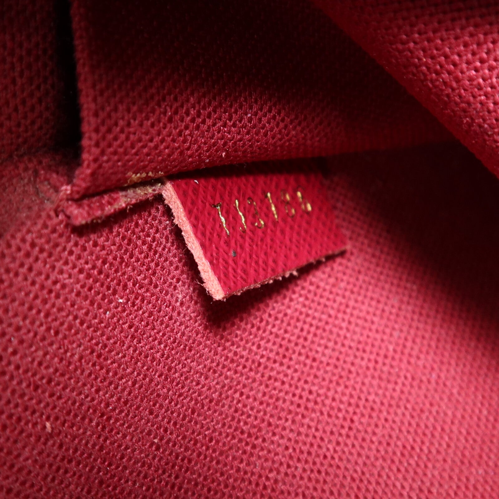 LOUIS VUITTON Monogram Pochette Felicie金扣鏈帶肩背袋