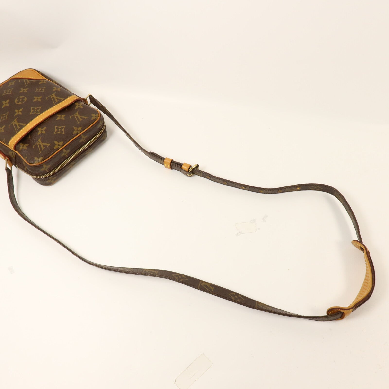 LOUIS VUITTON Monogram Danube肩背袋