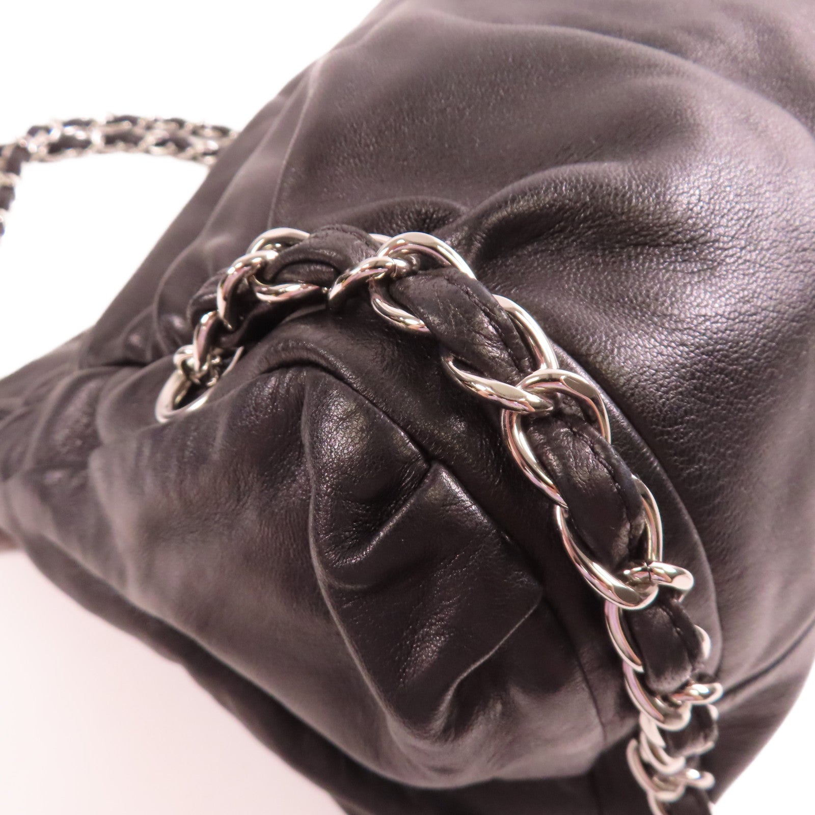 CHANEL 羊皮皮革Shoulder Bag銀扣鏈帶肩背袋