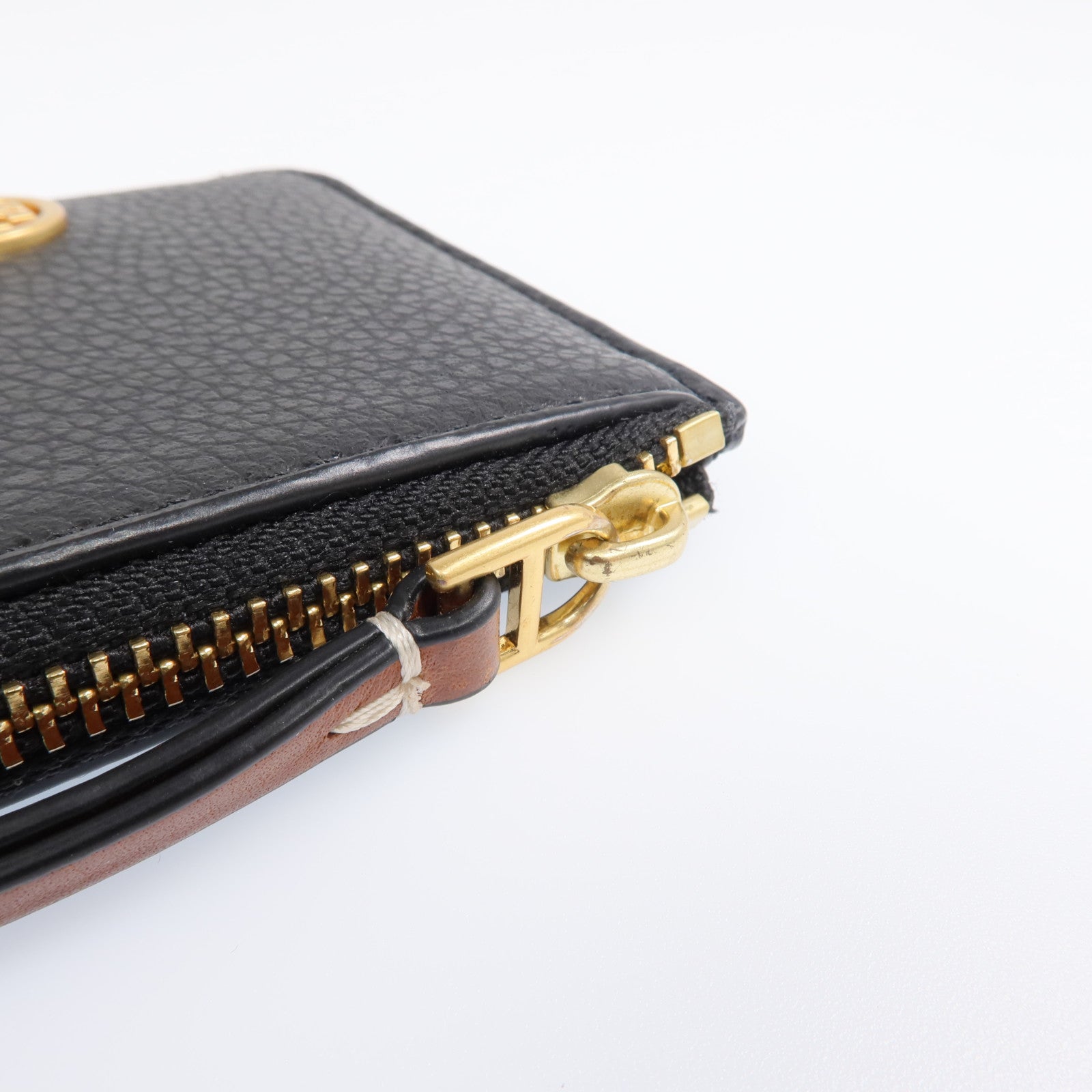 Tory Burch 牛皮皮革Card Case金扣卡片套