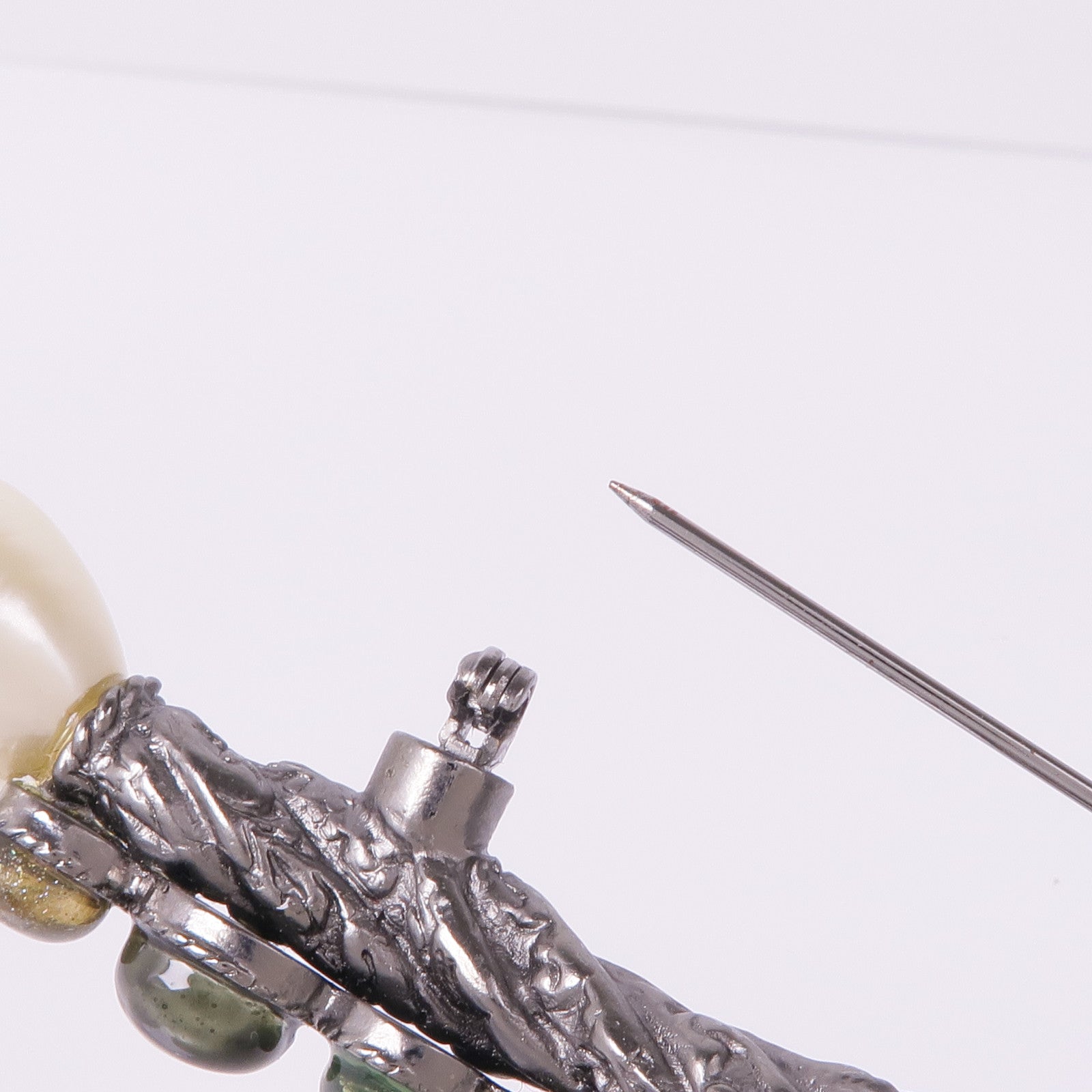 CHANEL 【激減優惠】PVC/金屬Brooch胸針