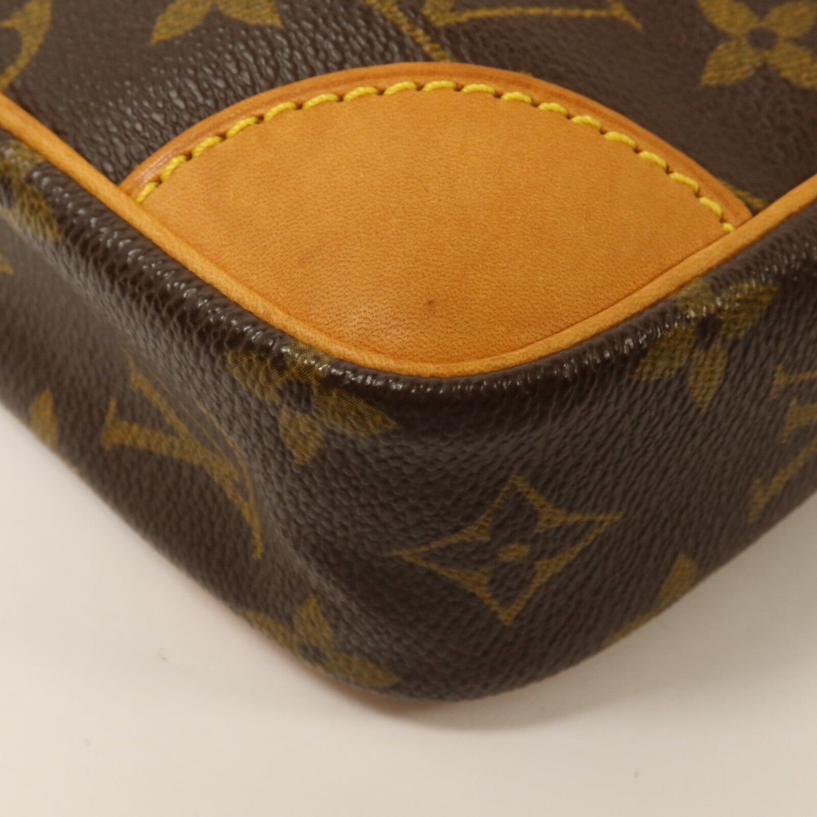 LOUIS VUITTON Monogram Danube肩背袋