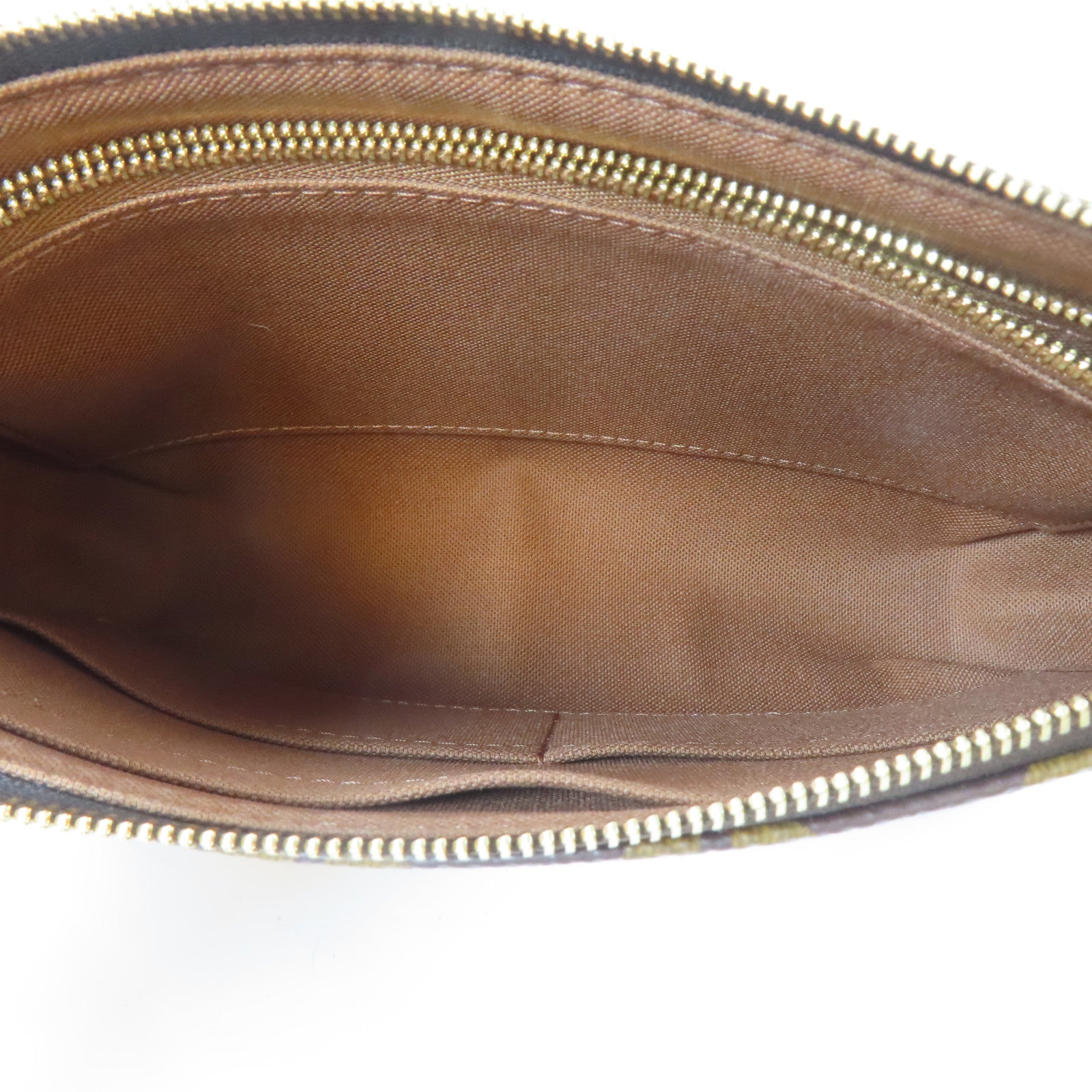 LOUIS VUITTON Monogram Pochette Accessoires金扣手挽袋啡色