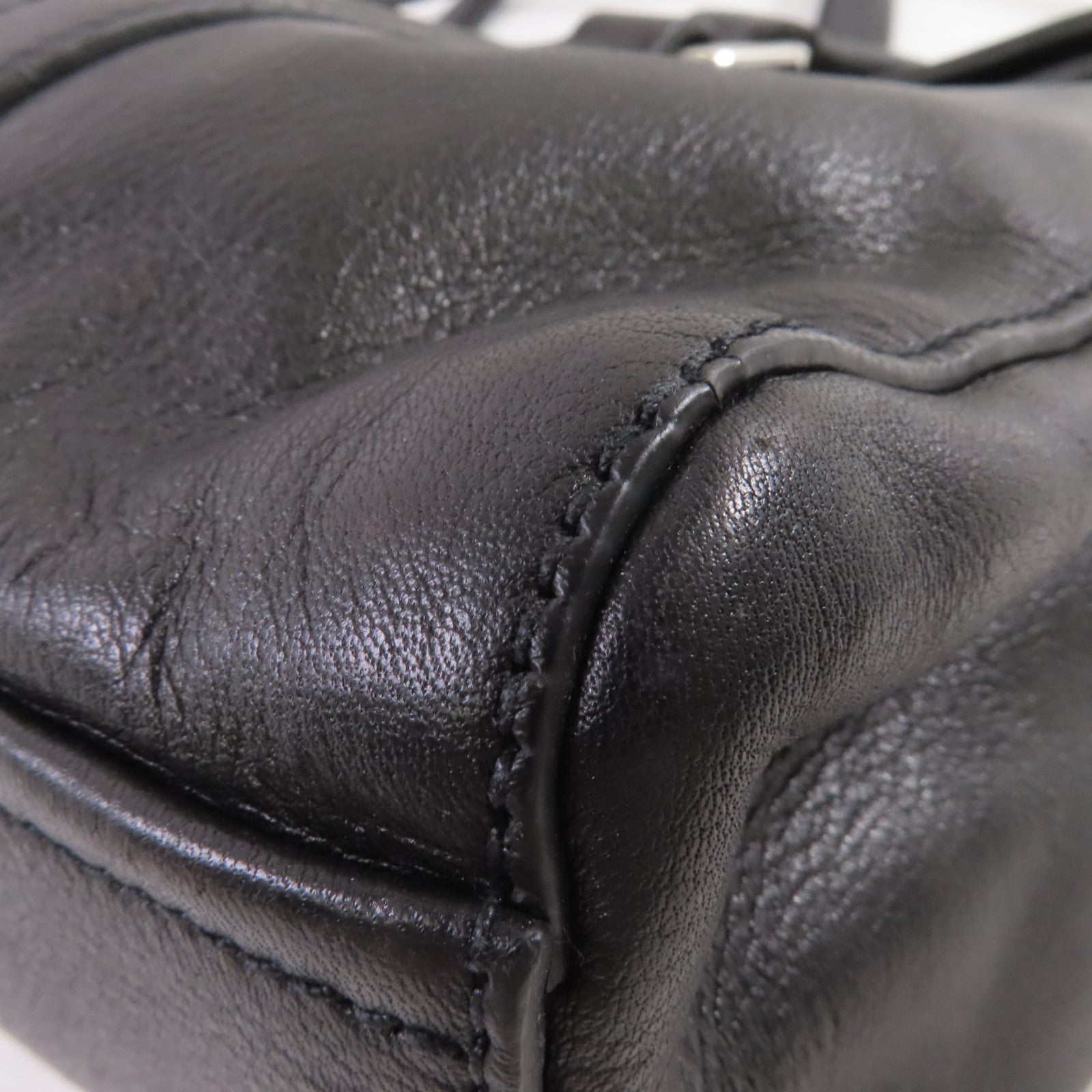 PRADA 牛皮皮革Shoulder Bag銀扣肩背袋黑色