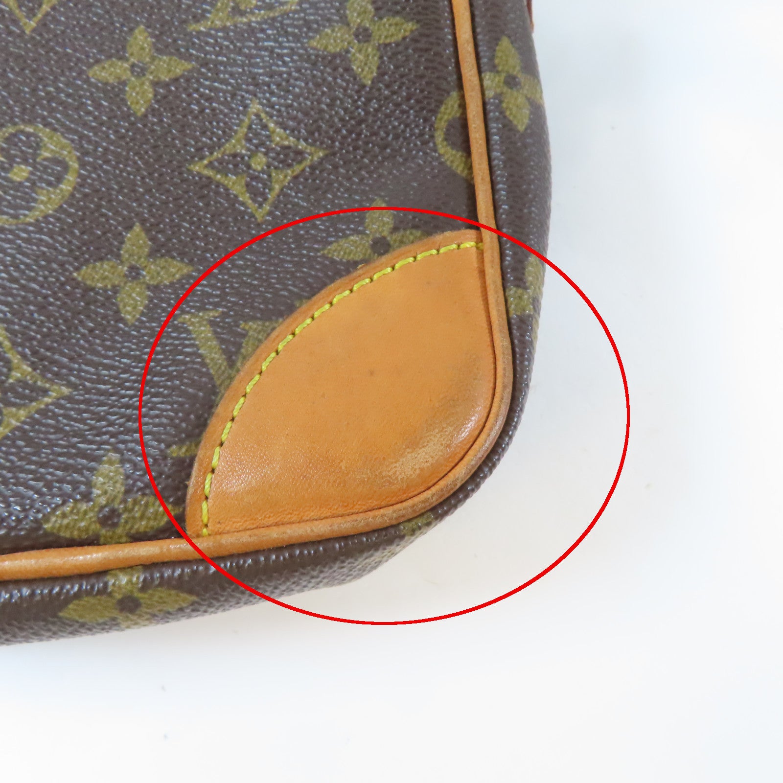 LOUIS VUITTON 【激減優惠】Monogram Danube金扣肩背袋啡色