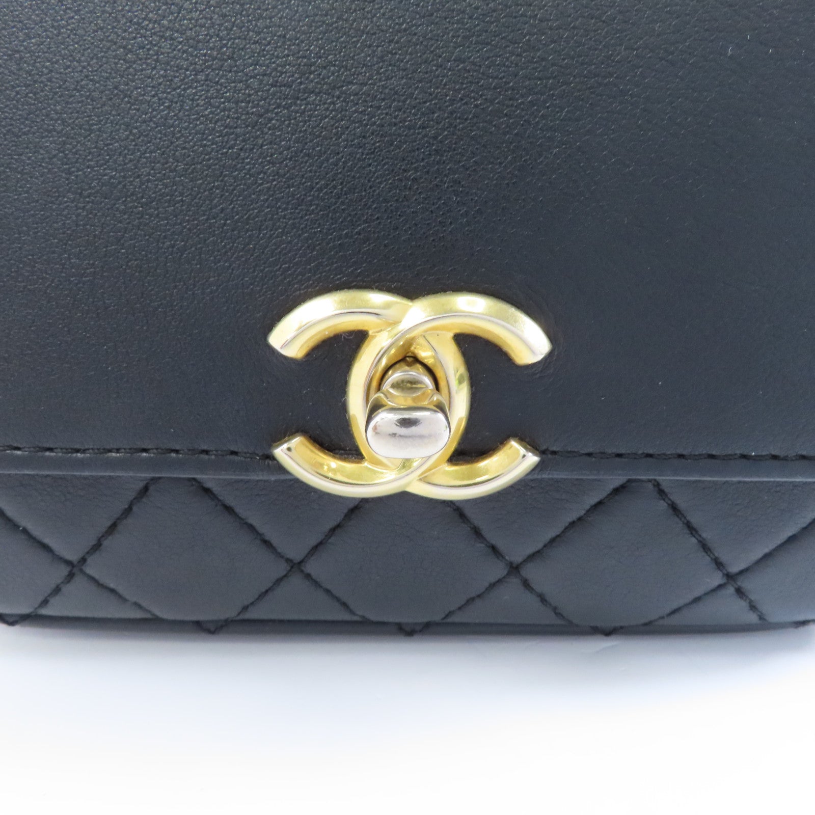 CHANEL 【激減優惠】菱格牛皮皮革Chain Shoulder Bag金扣鏈帶肩背袋黑色