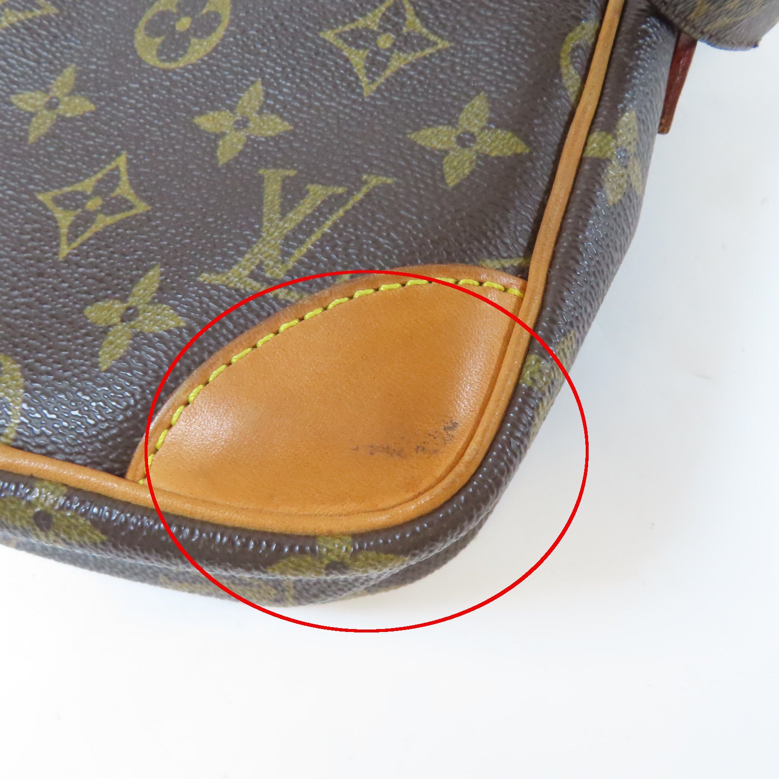 LOUIS VUITTON 【激減優惠】Monogram Danube金扣肩背袋啡色