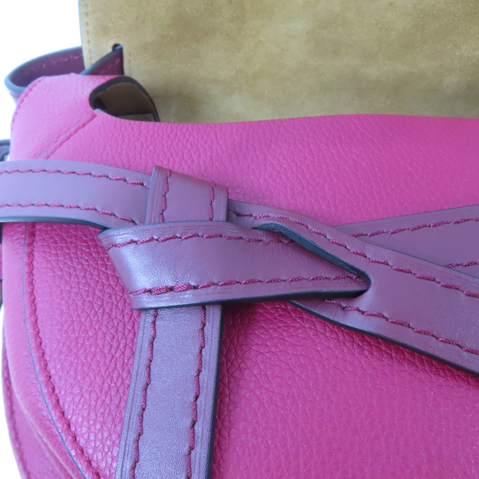 LOEWE 牛皮皮革Gate Small Bag金扣肩背袋紅色