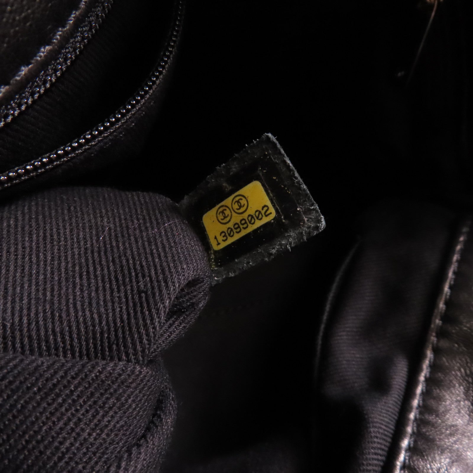 CHANEL 羊皮皮革Shoulder Bag銀扣鏈帶肩背袋