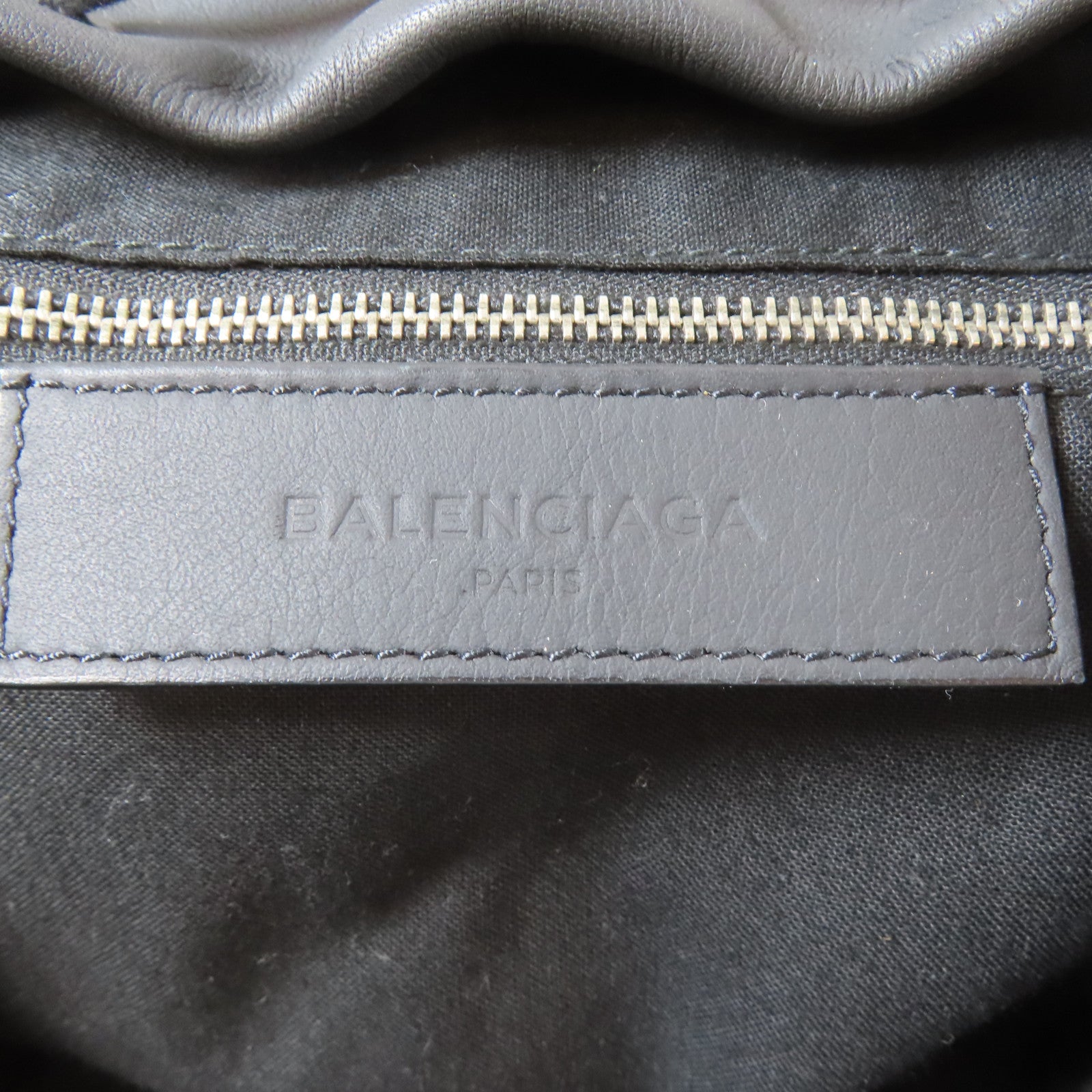BALENCIAGA 牛皮皮革Rucksack銀扣背包黑色