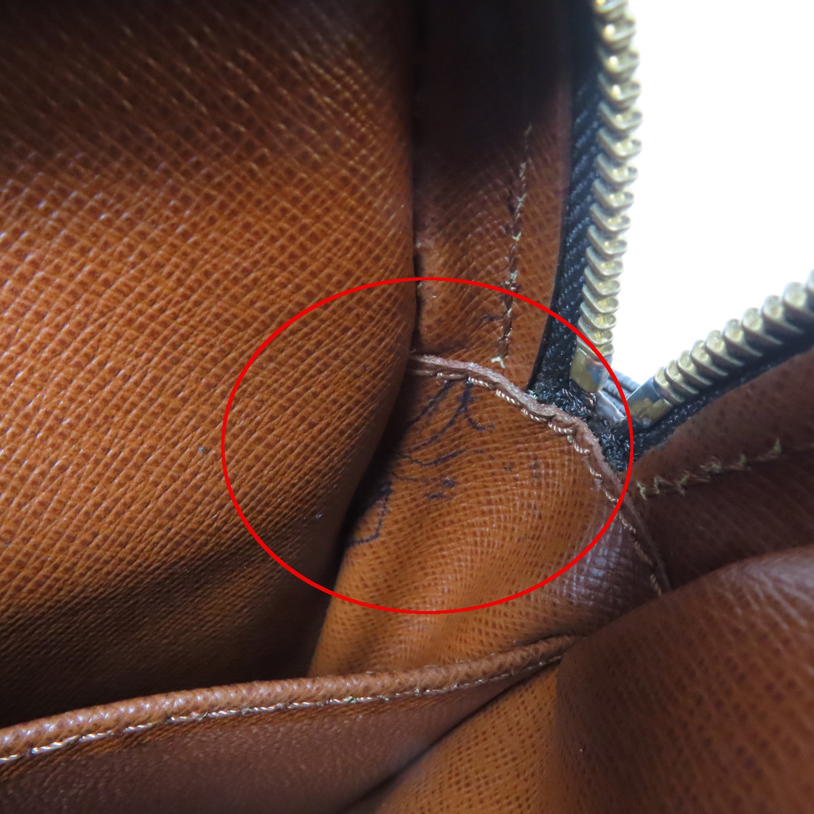 LOUIS VUITTON 【激減優惠】Monogram Danube金扣肩背袋啡色