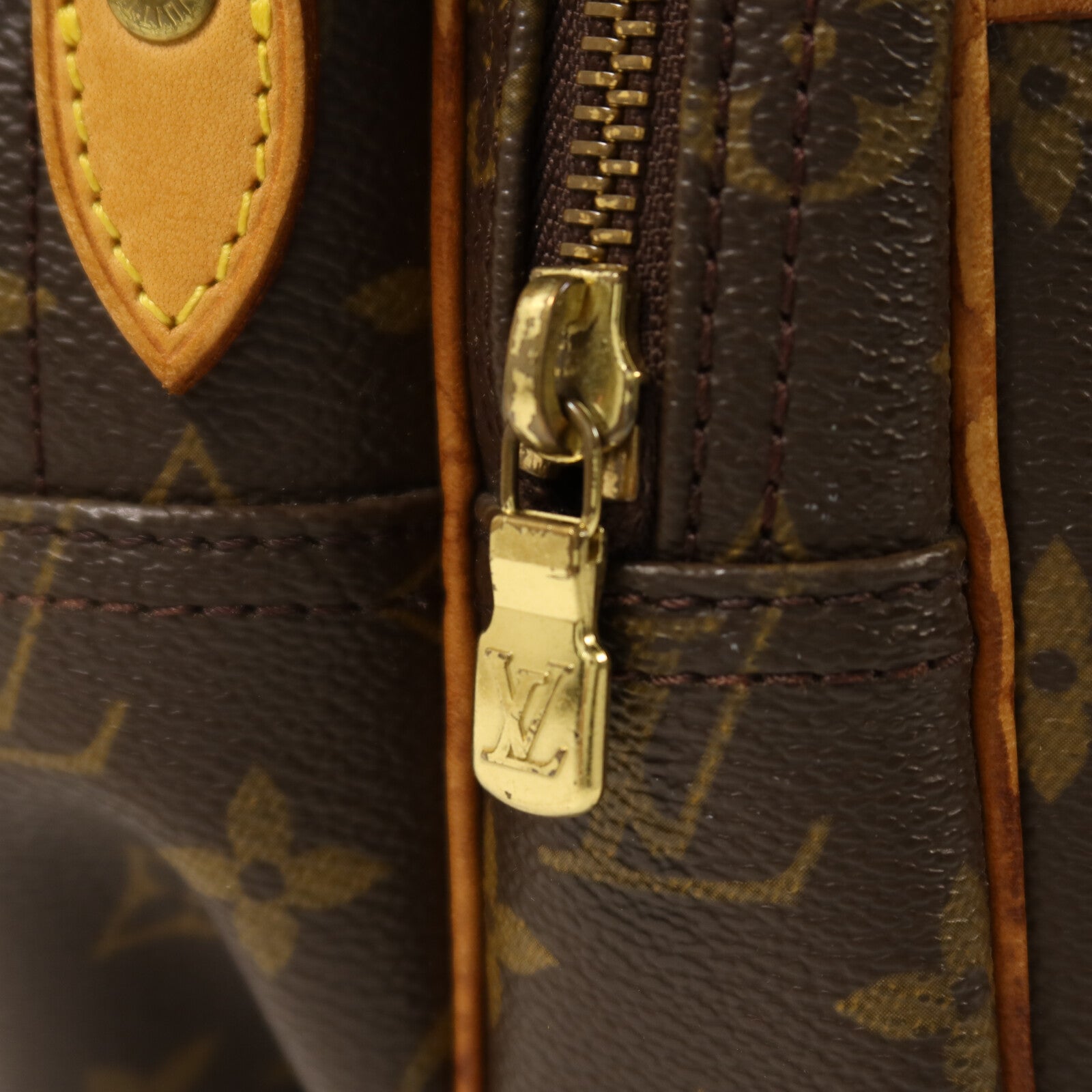 LOUIS VUITTON Monogram Reporter PM金扣肩背袋