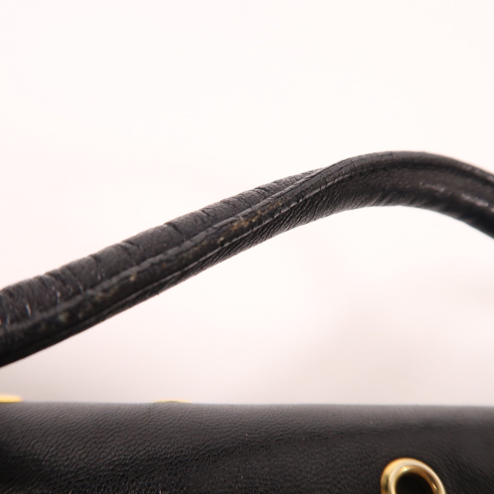 PRADA 牛皮皮革Shoulder Bag金扣肩背袋黑色