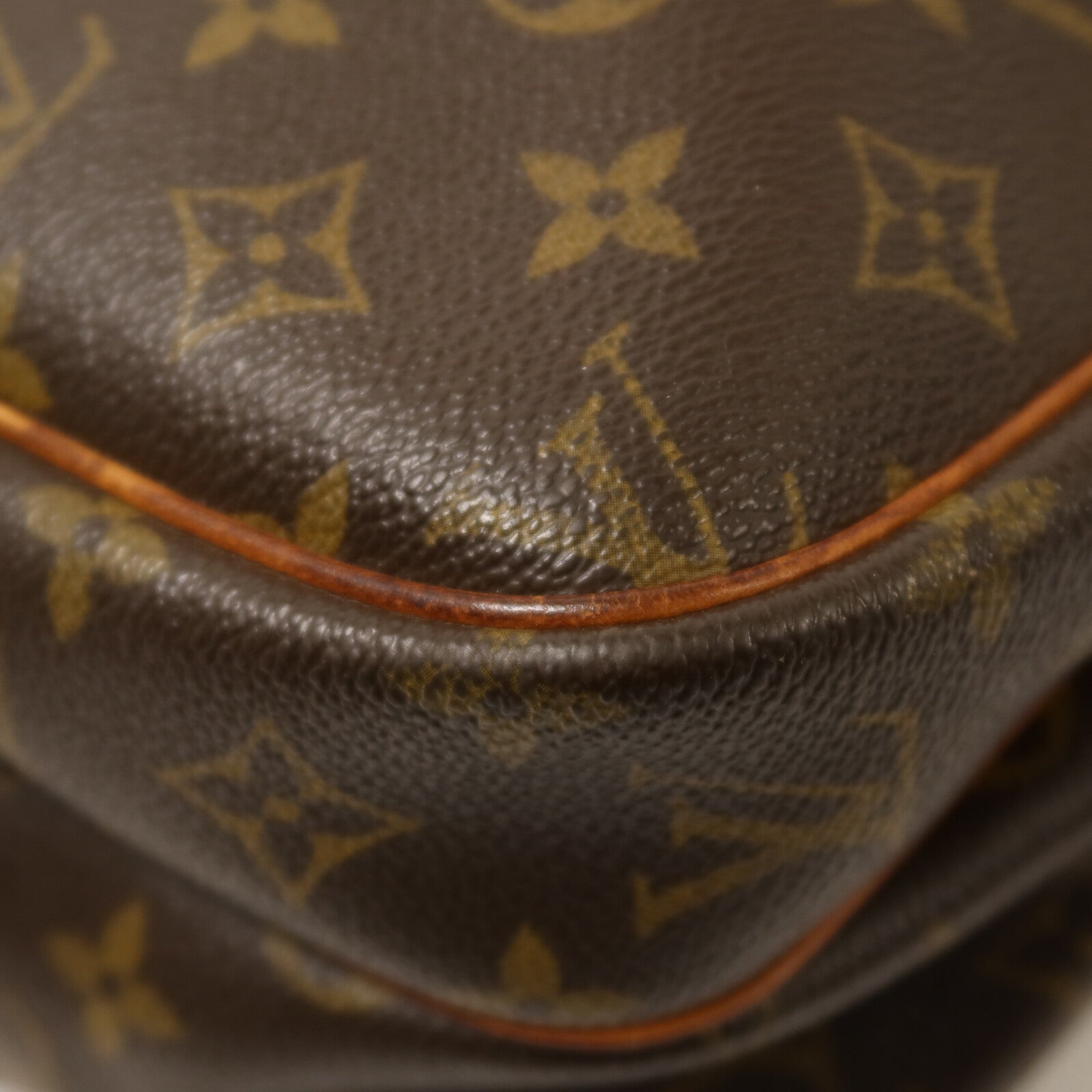 LOUIS VUITTON Monogram Reporter PM金扣肩背袋