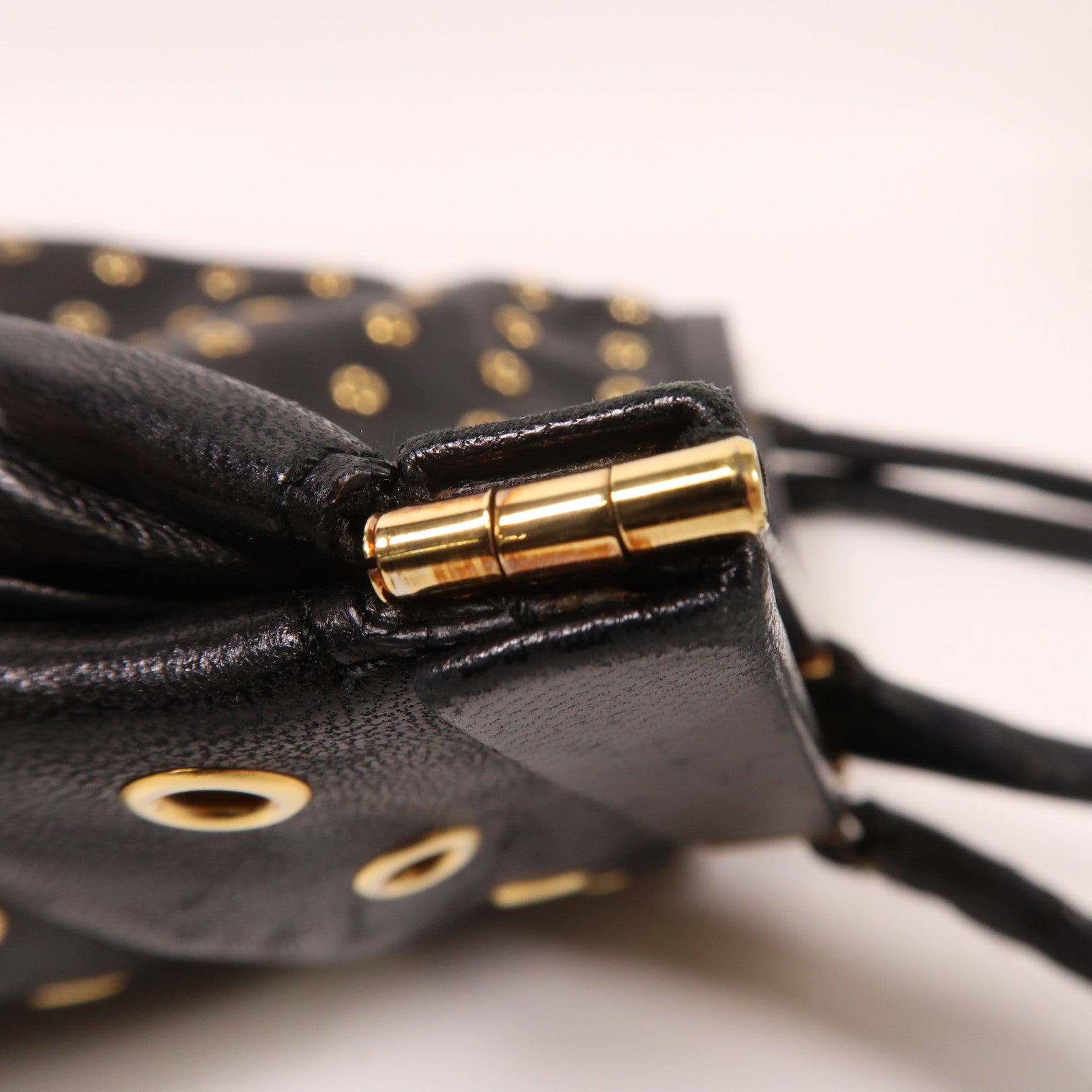 PRADA 牛皮皮革Shoulder Bag金扣肩背袋黑色