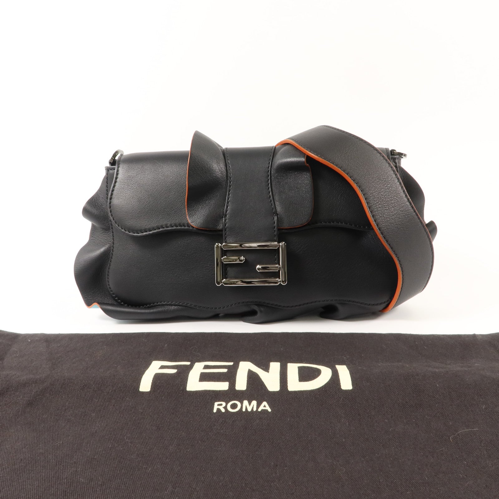 FENDI 牛皮皮革Wave Baguette肩背袋