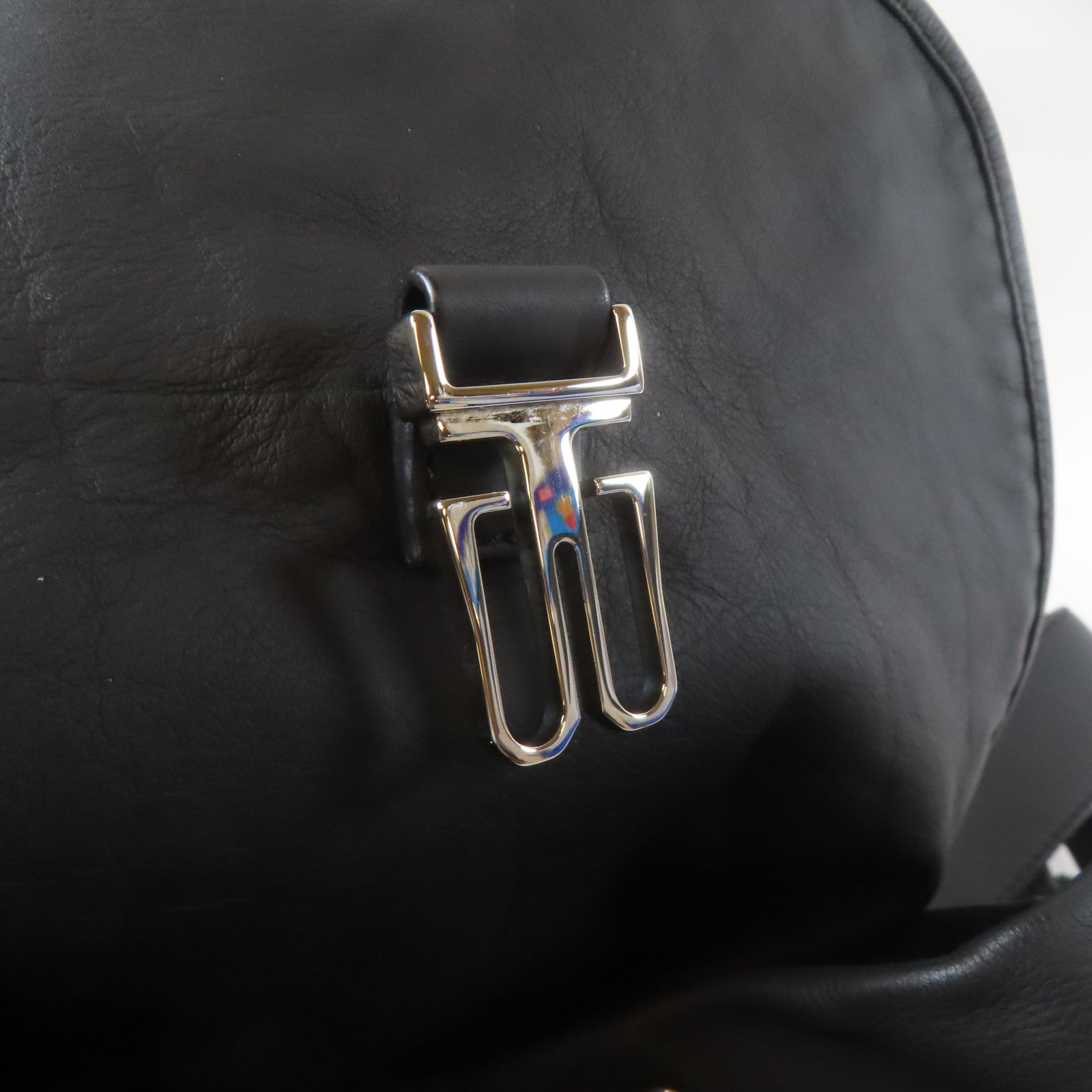 BALENCIAGA 牛皮皮革Rucksack銀扣背包黑色