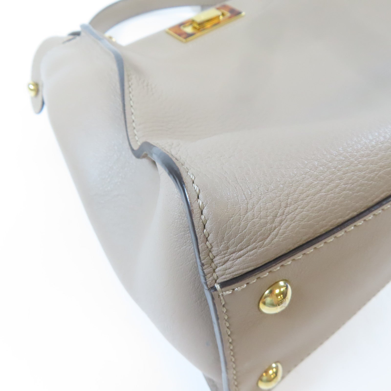 FENDI 牛皮皮革Peekaboo金扣肩背袋啡色