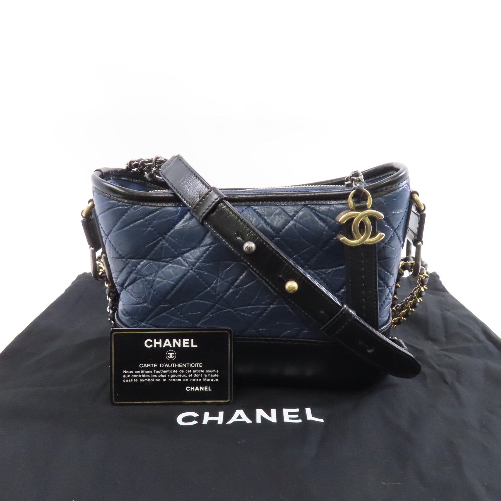 CHANEL 菱格羊皮皮革Gabrielle Small Chain Shoulder金扣/銀扣鏈帶肩背袋藍色/黑色