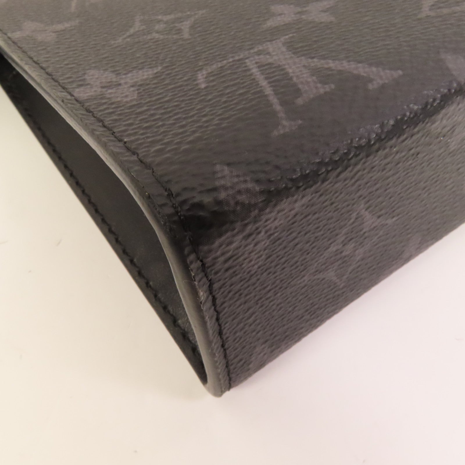 LOUIS VUITTON Monogram Eclipse Gaston銀扣肩背袋