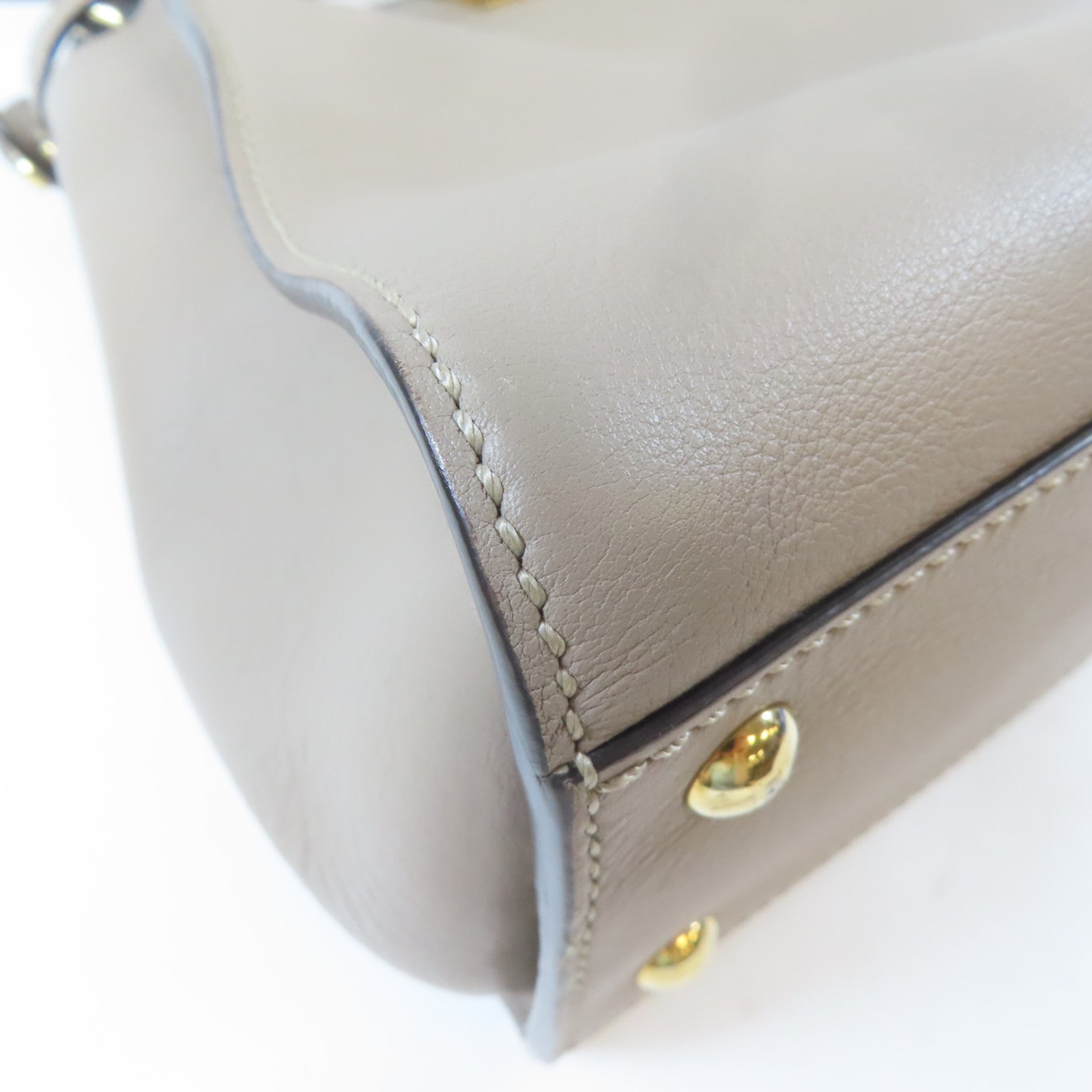FENDI 牛皮皮革Peekaboo金扣肩背袋啡色