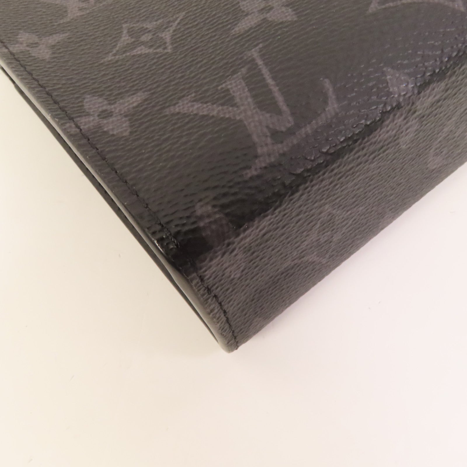 LOUIS VUITTON Monogram Eclipse Gaston銀扣肩背袋