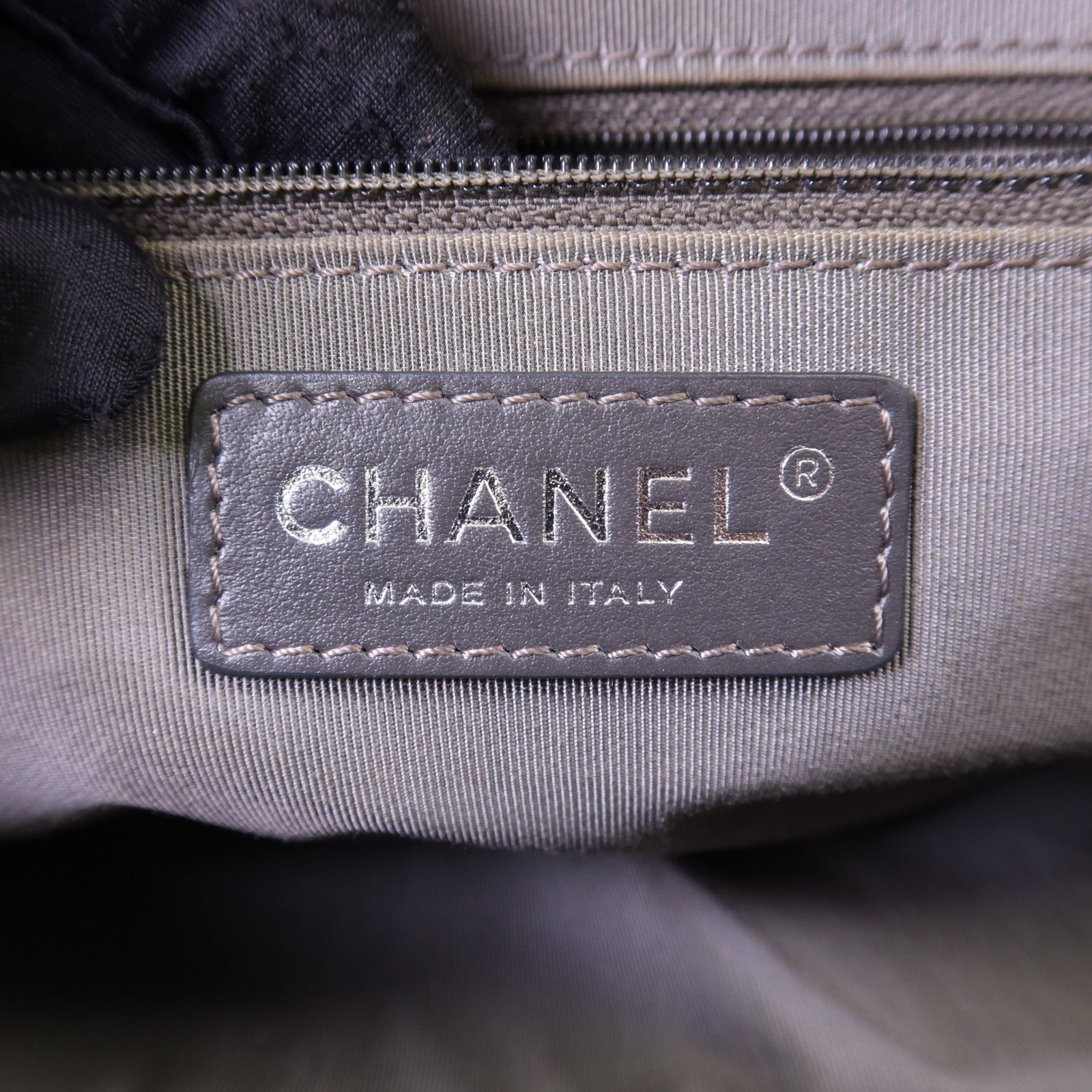 CHANEL 牛皮皮革Chain Shoulder銀扣鏈帶肩背袋