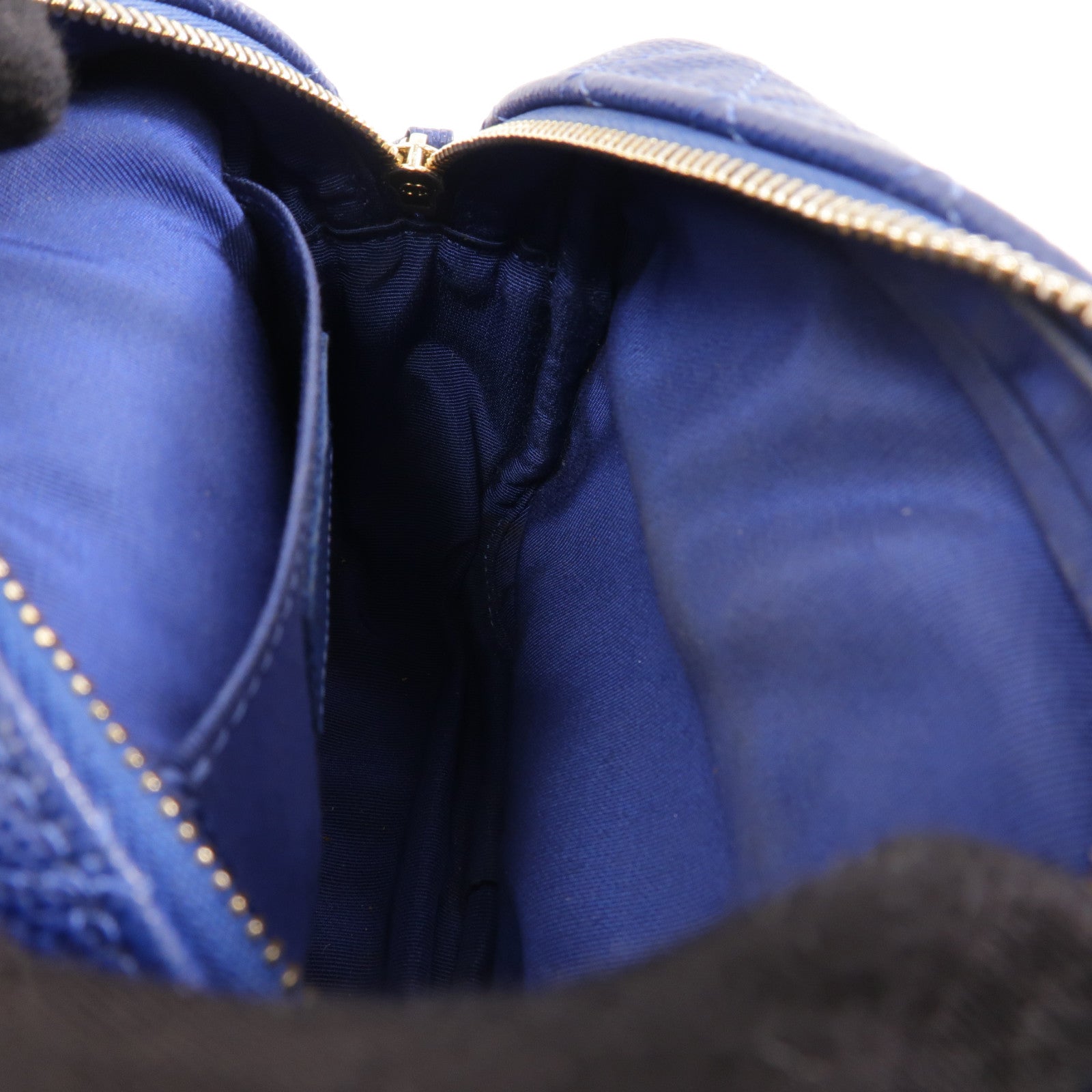 CHANEL 菱格牛皮皮革Chain Shoulder金扣鏈帶肩背袋藍色