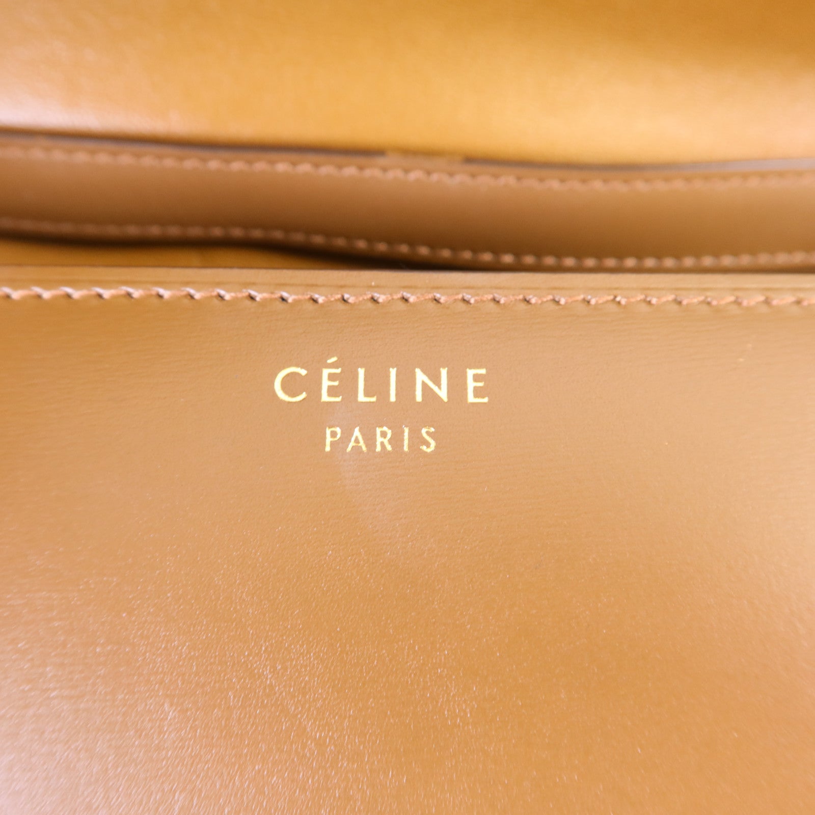 CELINE 牛皮皮革Classic Box金扣肩背袋