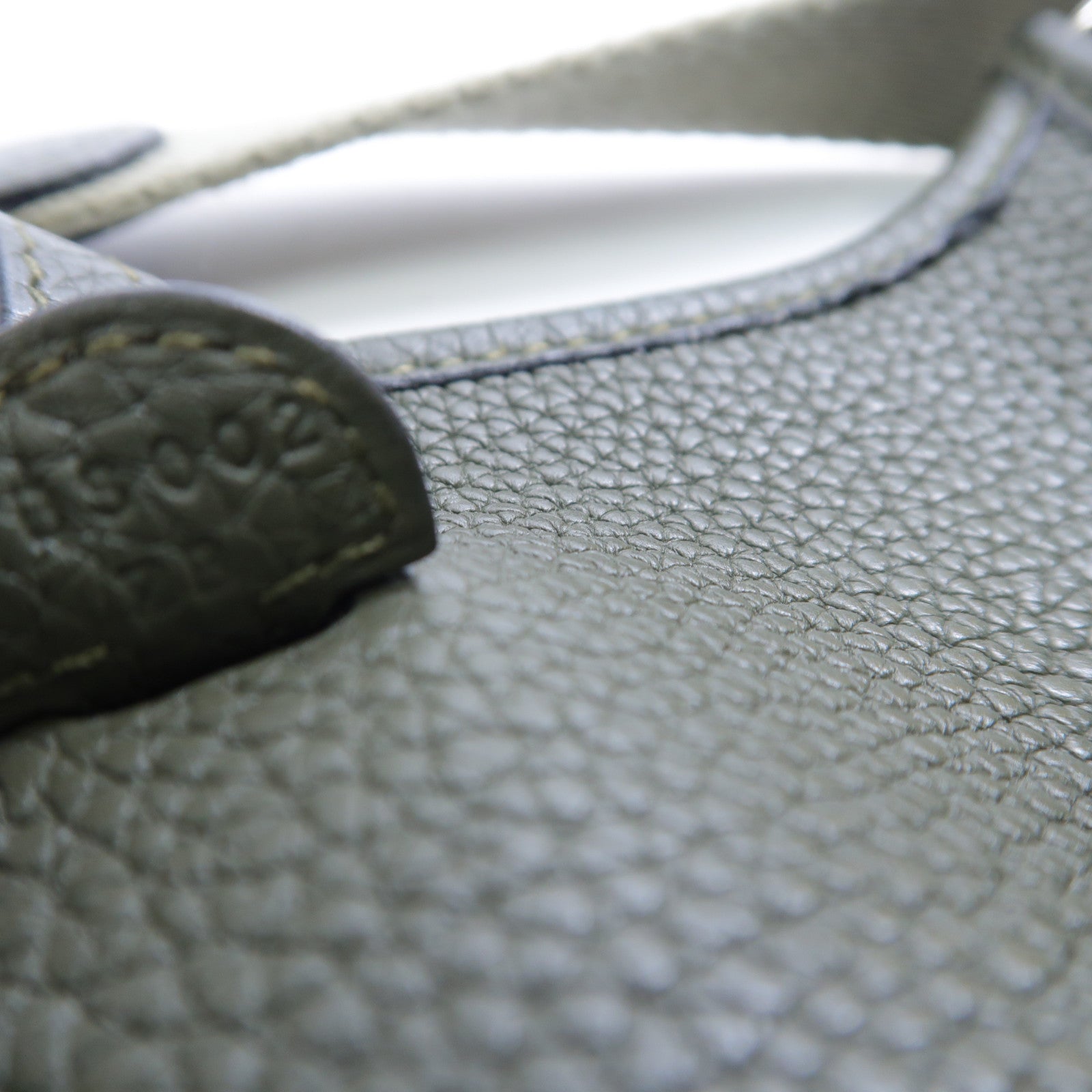 HERMES Clemence皮革Evelyne TPM銀扣肩背袋Vert Maquis