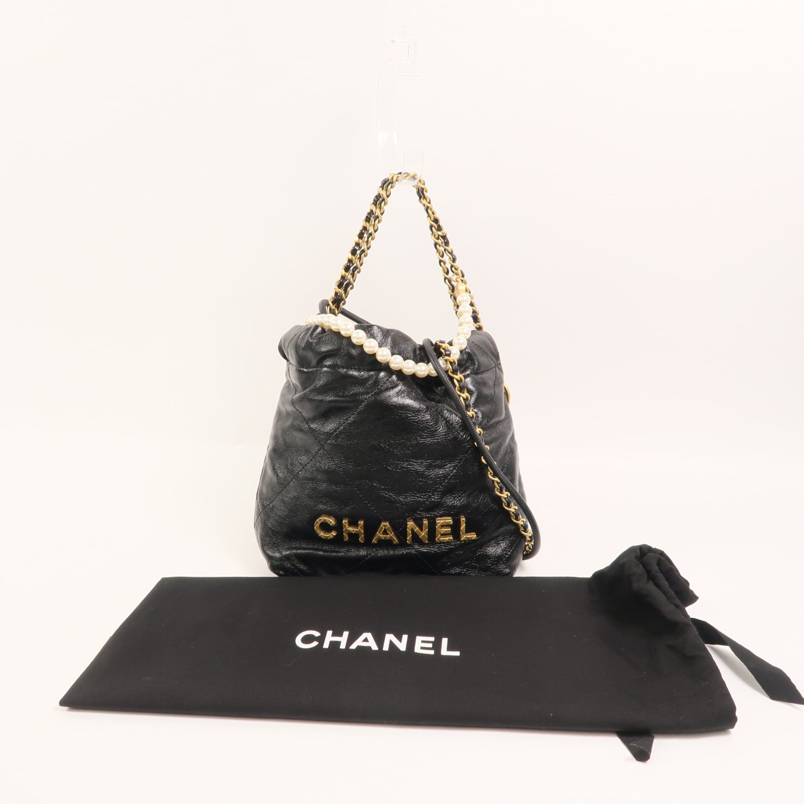 CHANEL 牛皮皮革Chanel 22 Mini With Pearl金扣手挽肩背兩用袋