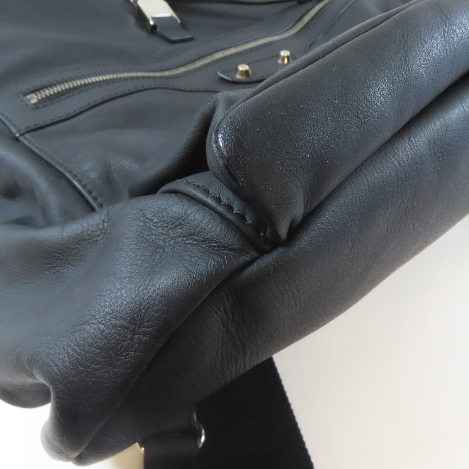 BALENCIAGA 牛皮皮革Rucksack銀扣背包黑色