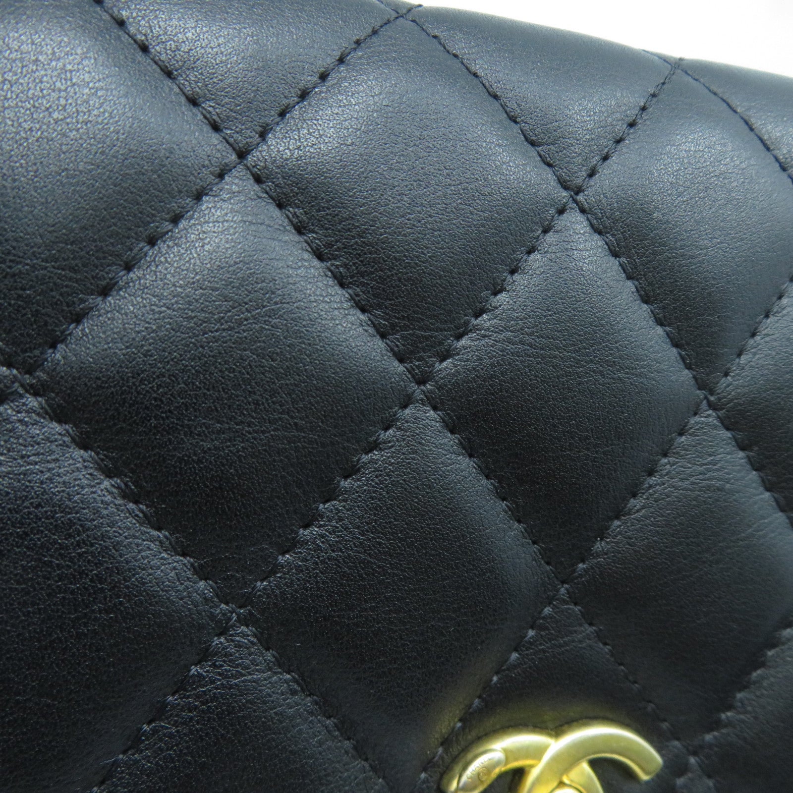 CHANEL 菱格牛皮皮革Clutch with chain金扣鏈帶肩背袋黑色