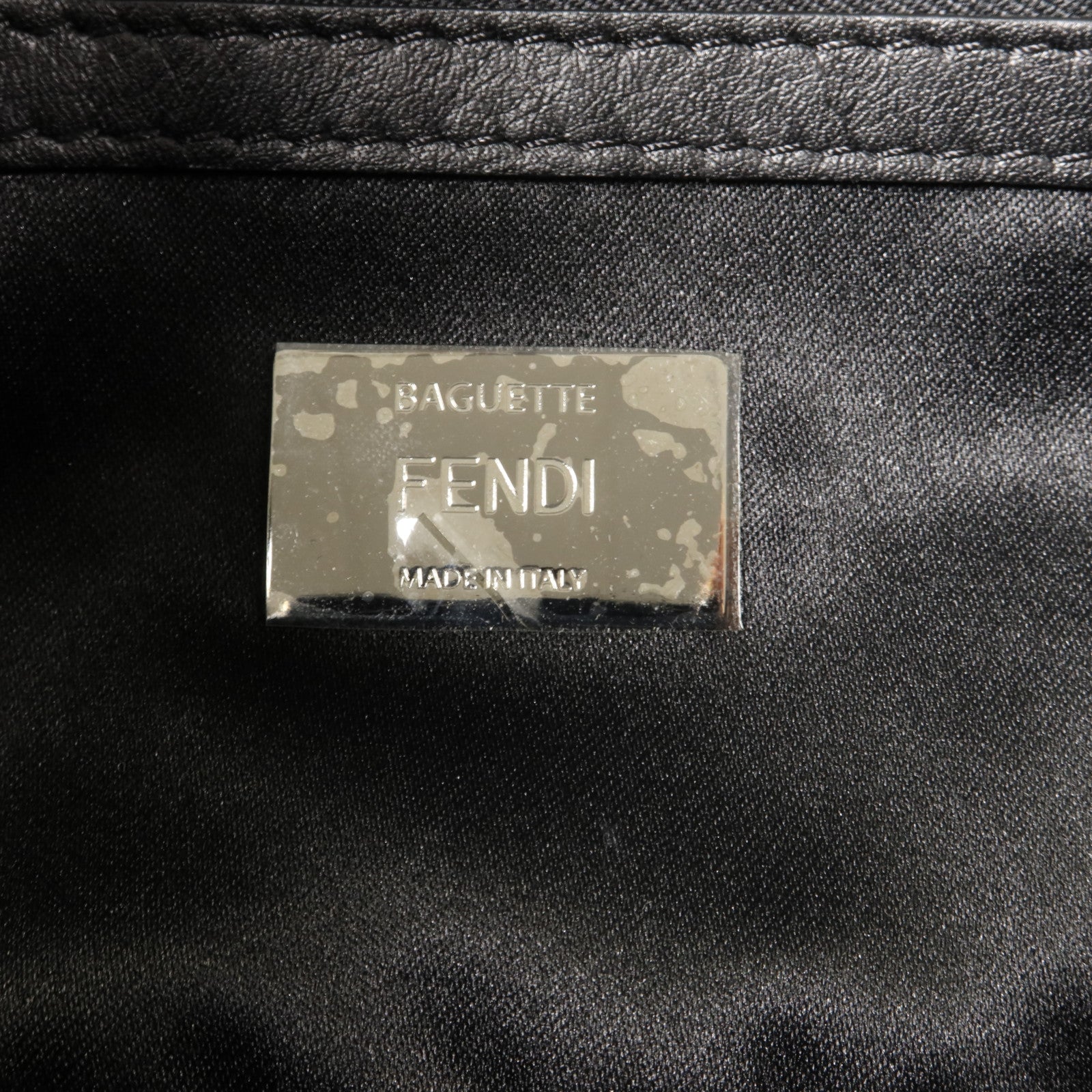 FENDI 牛皮皮革Wave Baguette肩背袋