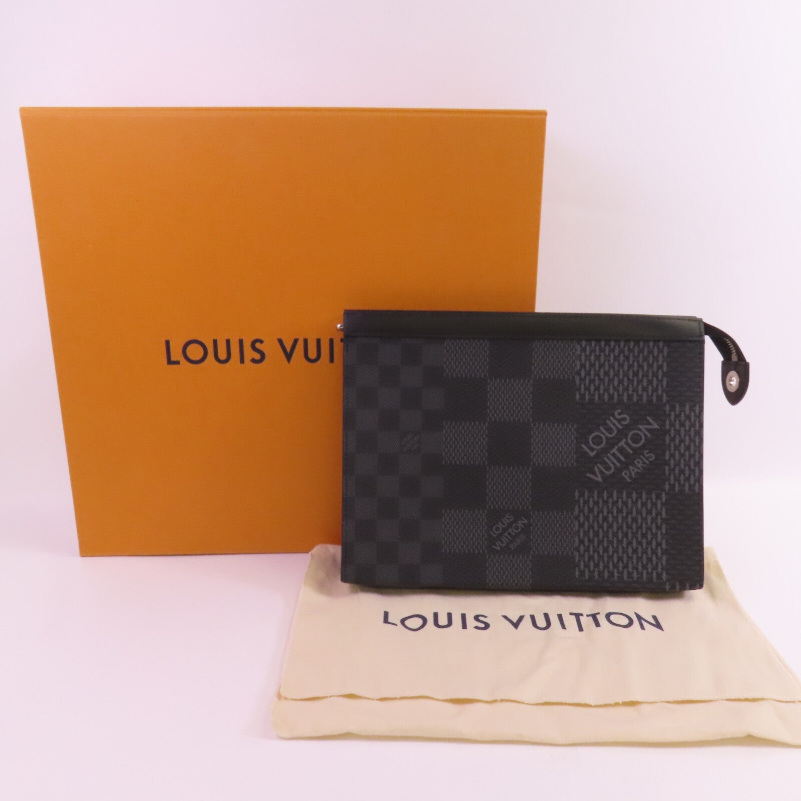 LOUIS VUITTON Damier Graphite Pochette Voyage銀扣手拿包