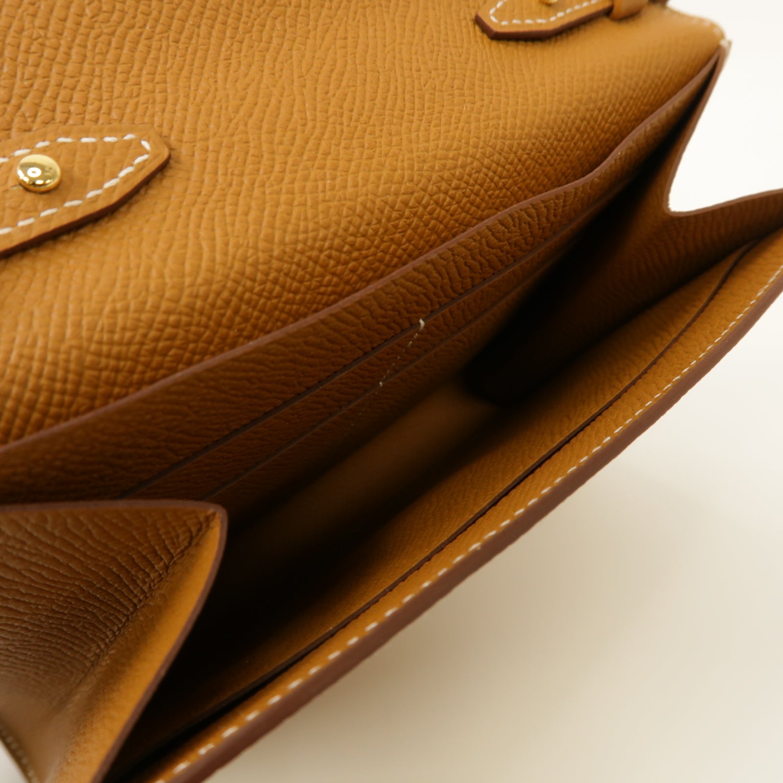 HERMES Epsom皮革Clic 16金扣肩背袋經典駝色