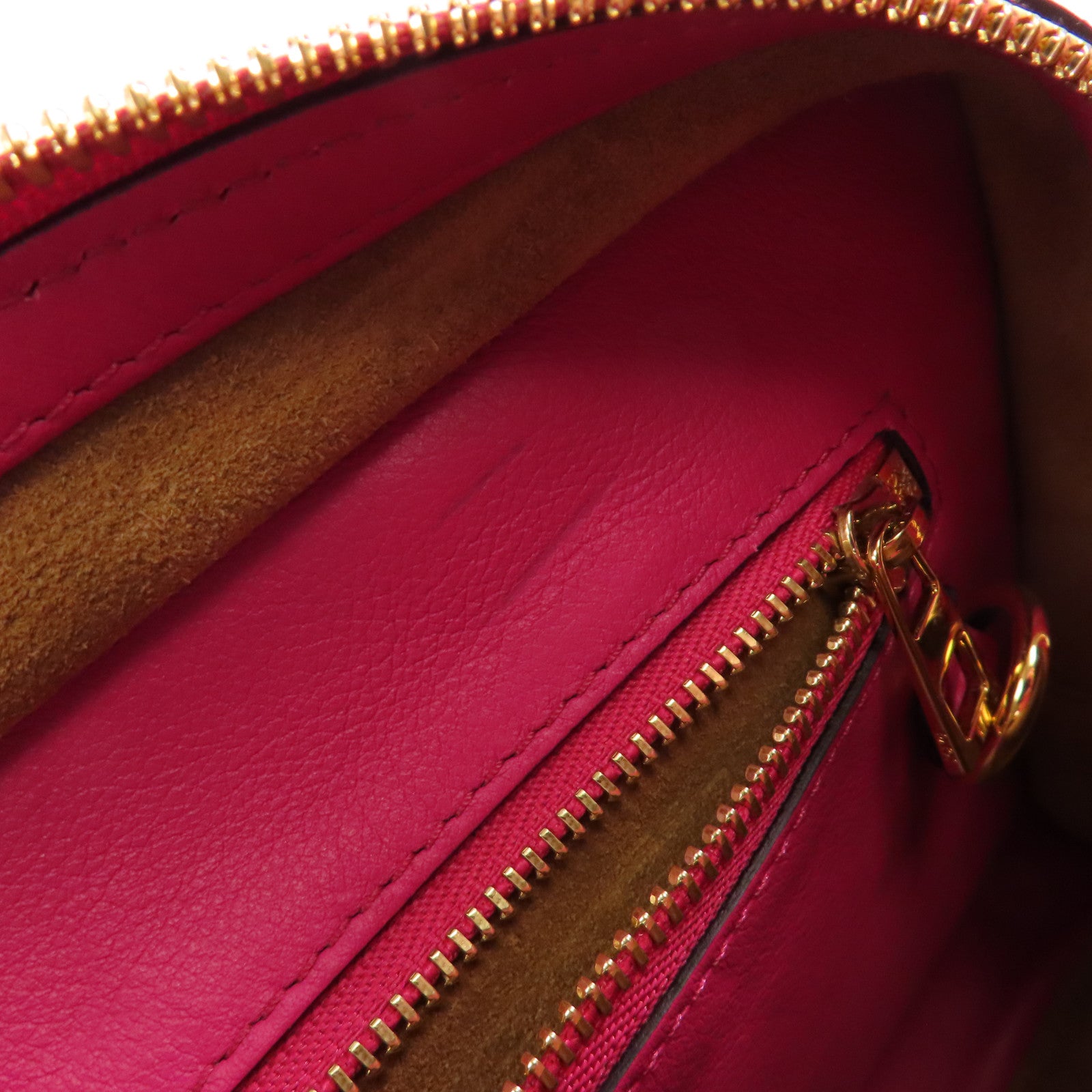 LOEWE 牛皮皮革Amazona金扣手挽肩背兩用袋