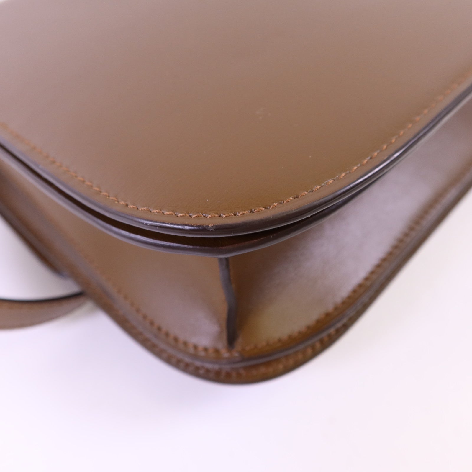 CELINE 牛皮皮革Classic Box金扣肩背袋