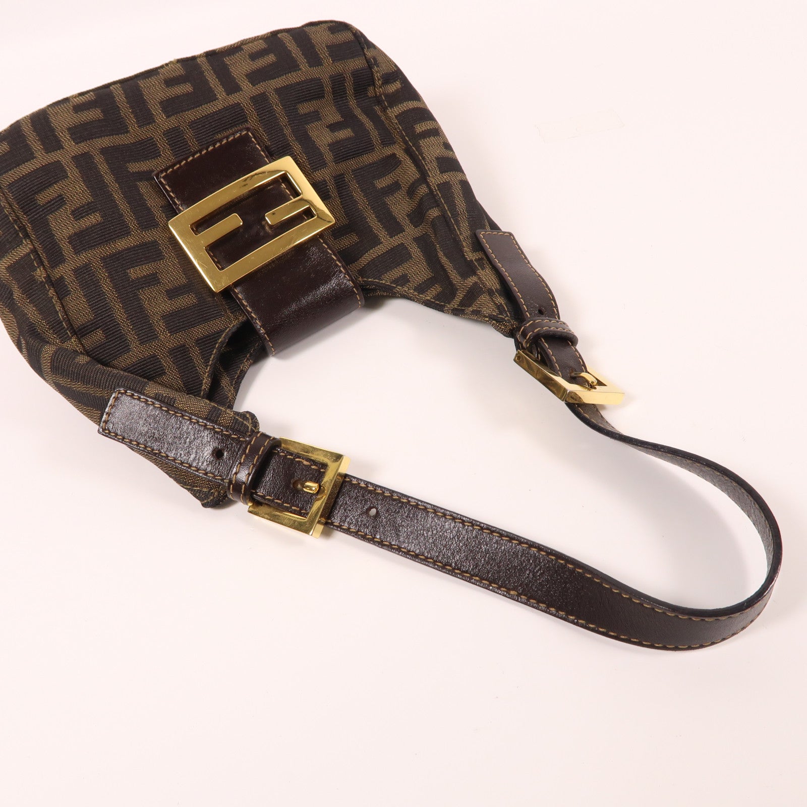 FENDI 帆布Zucca Mini金扣手挽袋啡色