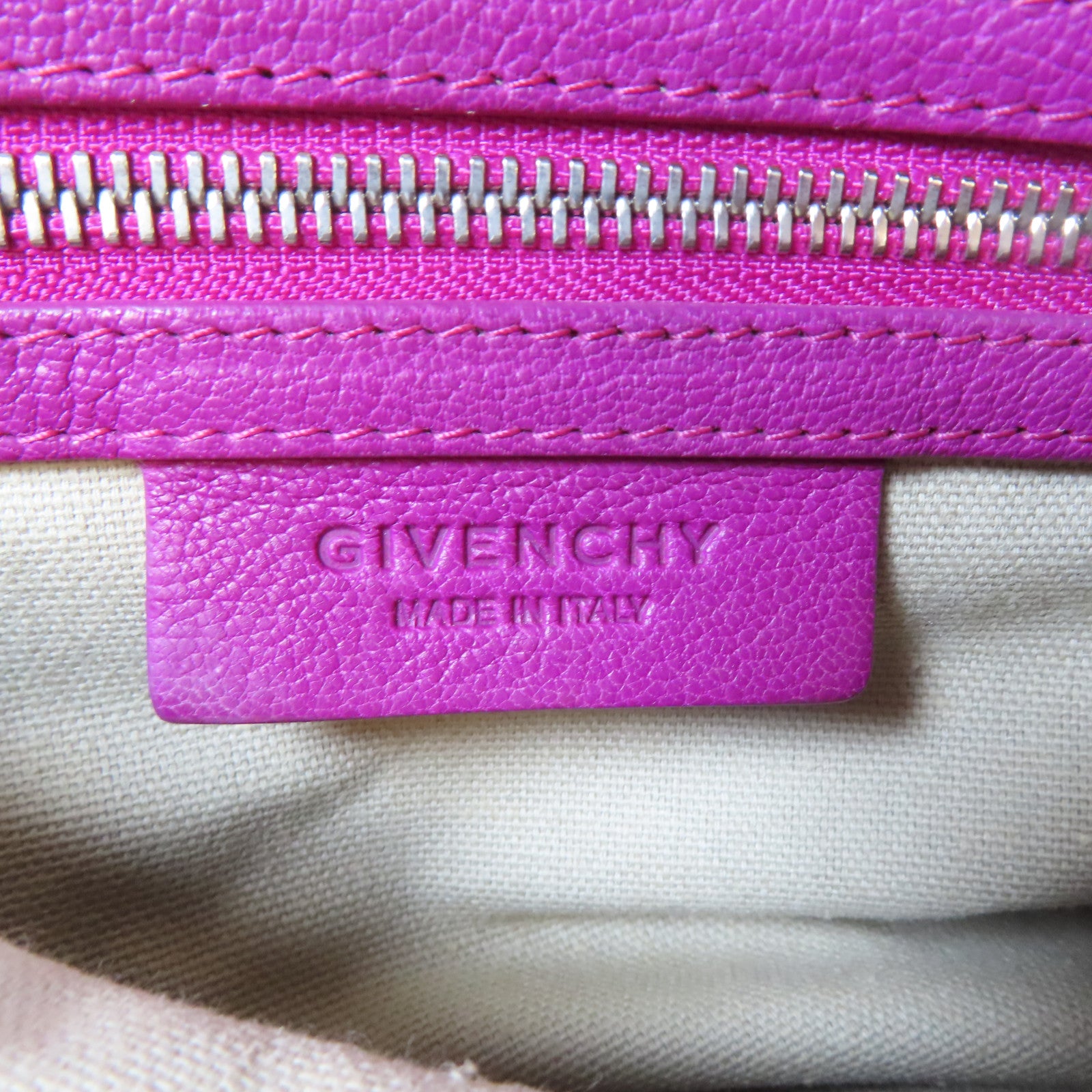 GIVENCHY 皮革Mini Pandora銀扣肩背袋紫色