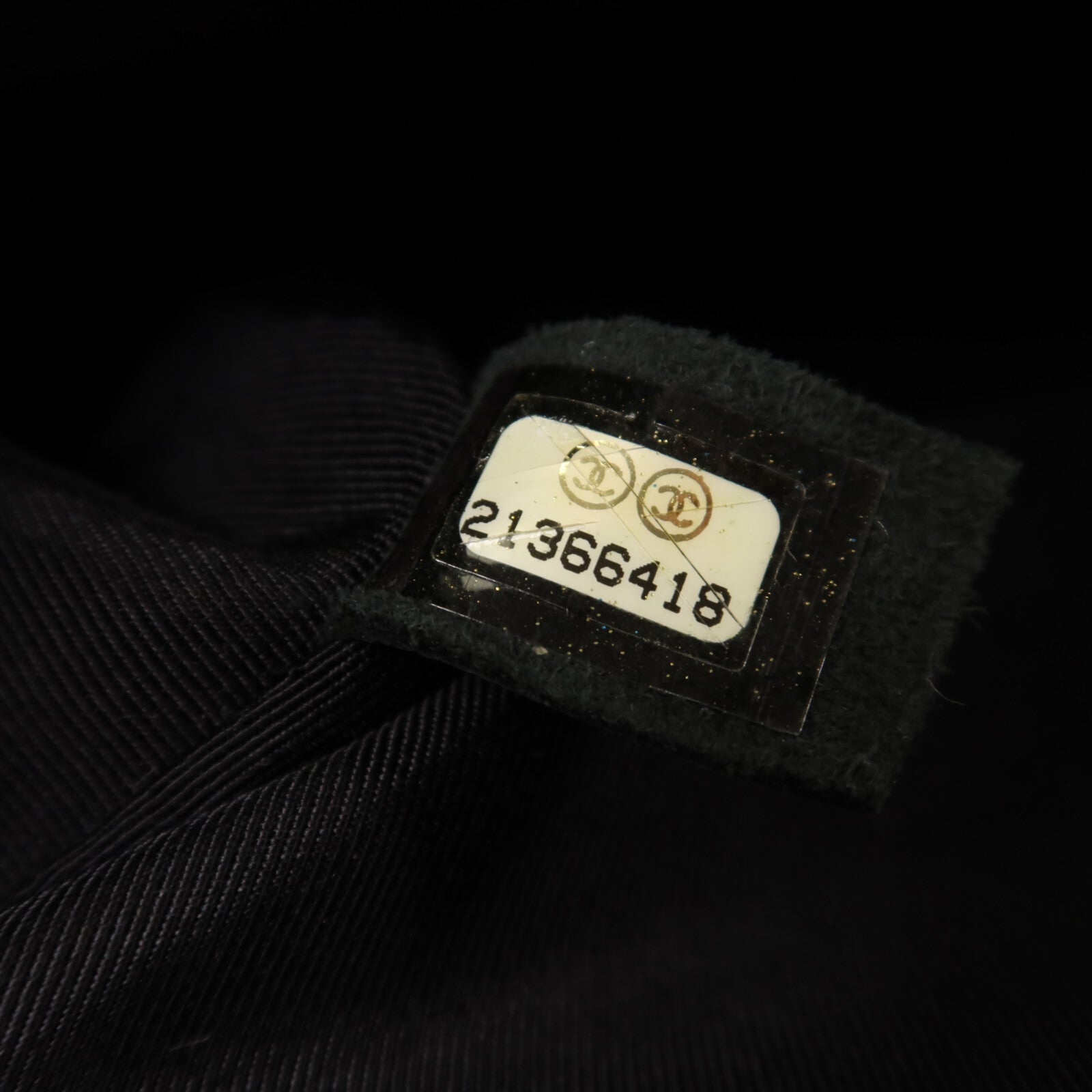 CHANEL 羊皮皮革Boy 25金扣鏈帶肩背袋