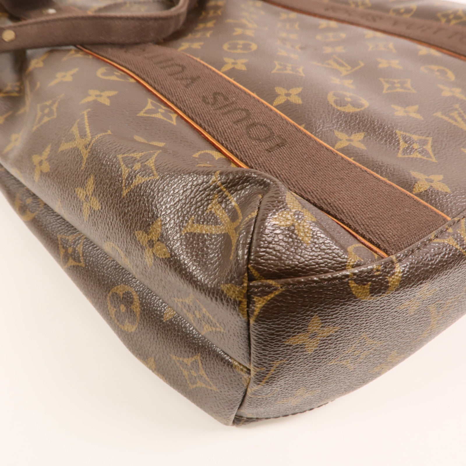 LOUIS VUITTON Monogram Cabas Beaubourg金扣手挽袋