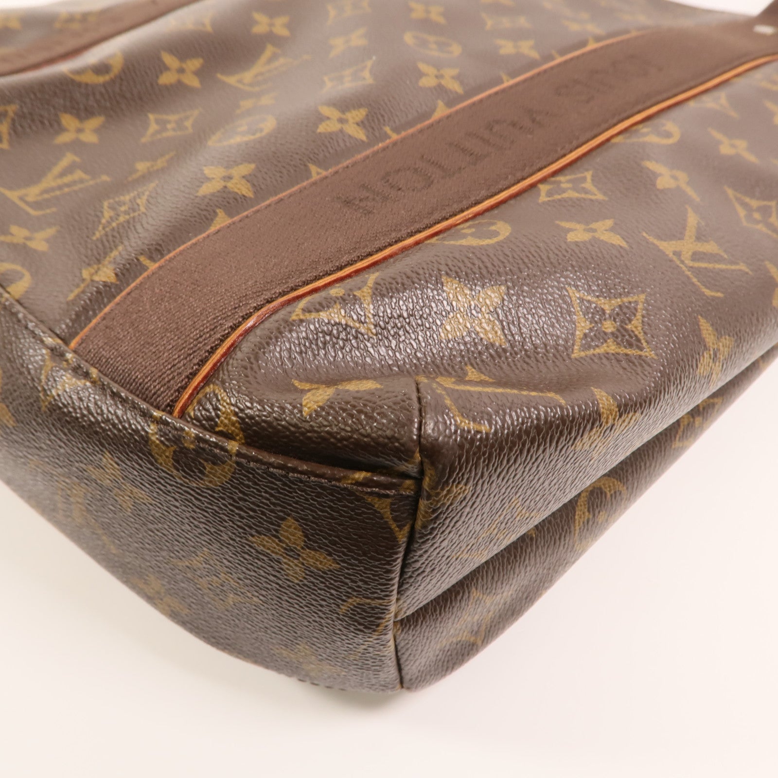 LOUIS VUITTON Monogram Cabas Beaubourg金扣手挽袋