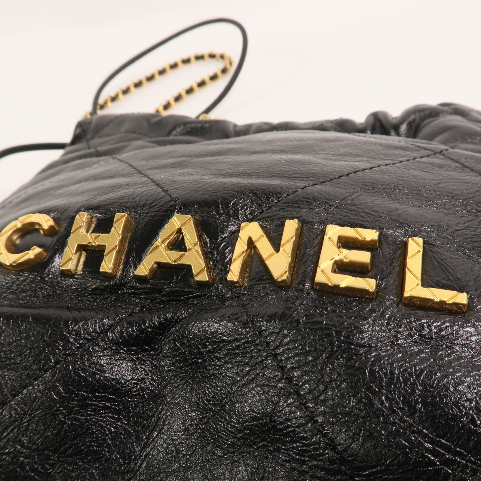 CHANEL 牛皮皮革Chanel 22 Mini With Pearl金扣手挽肩背兩用袋