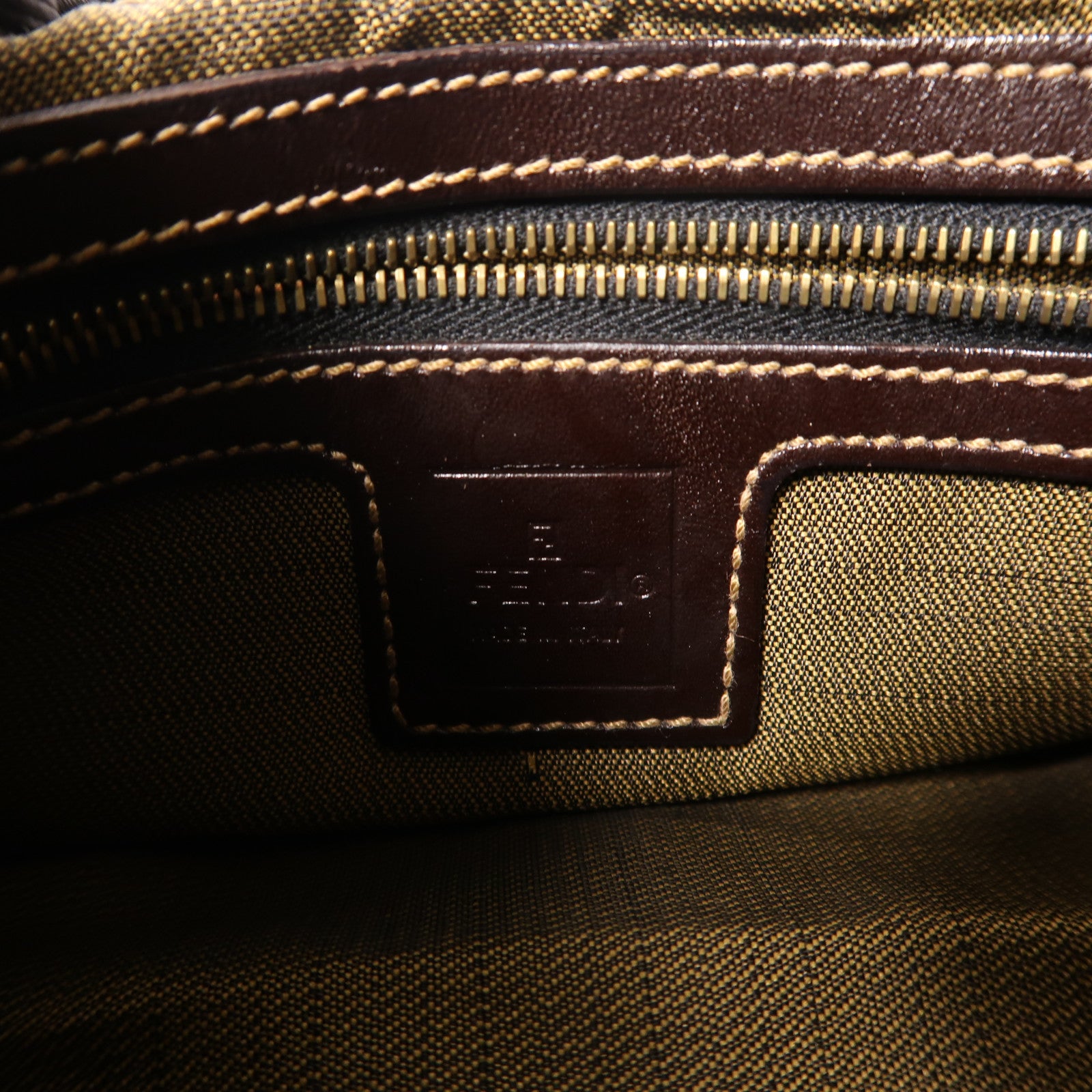 FENDI 帆布Zucca Mini金扣手挽袋啡色